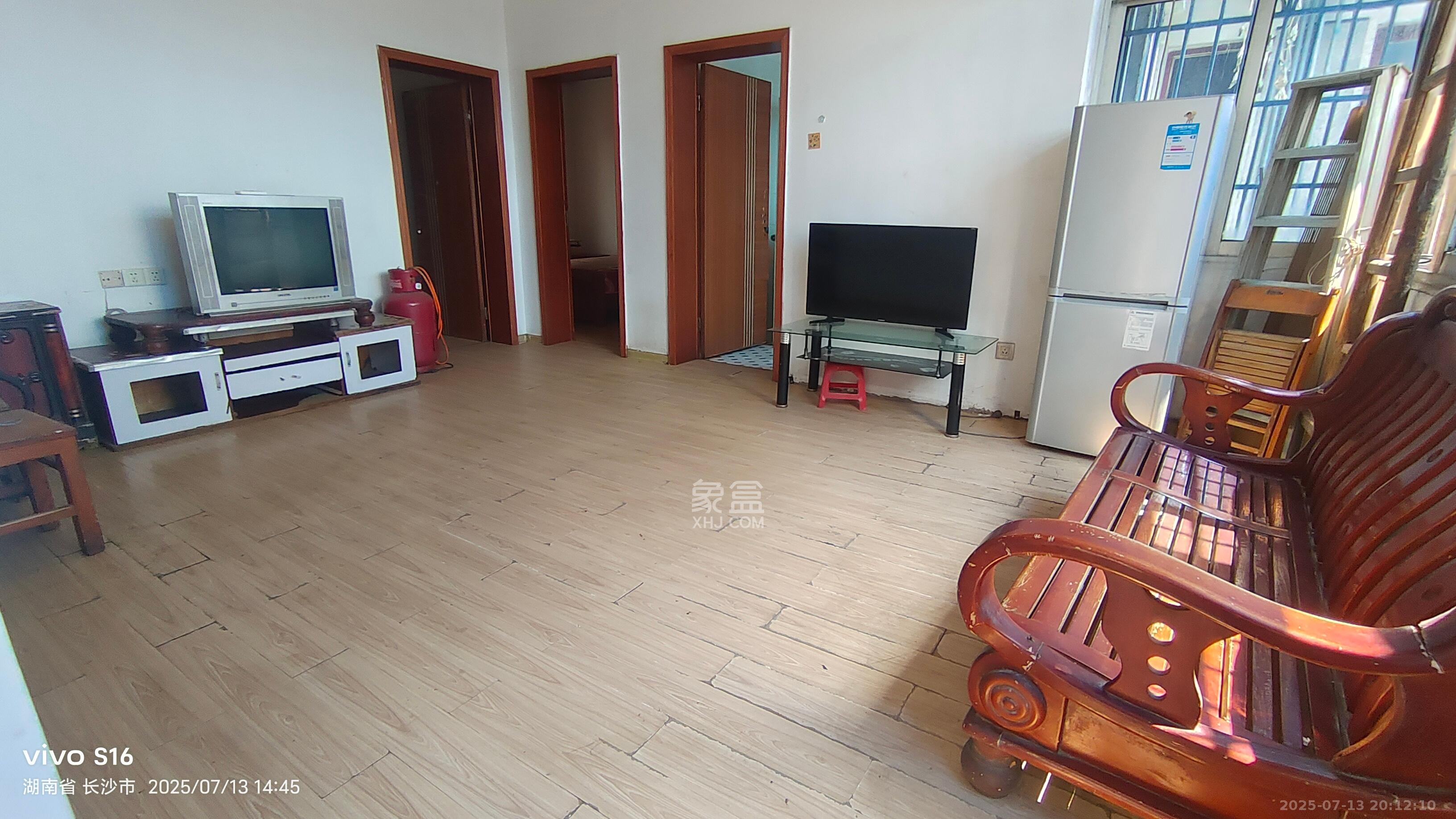 小瀛洲散盘  2室1厅1卫    1300.0元/月 小瀛洲散盘  2室1厅1卫    1300.0元/月室内图