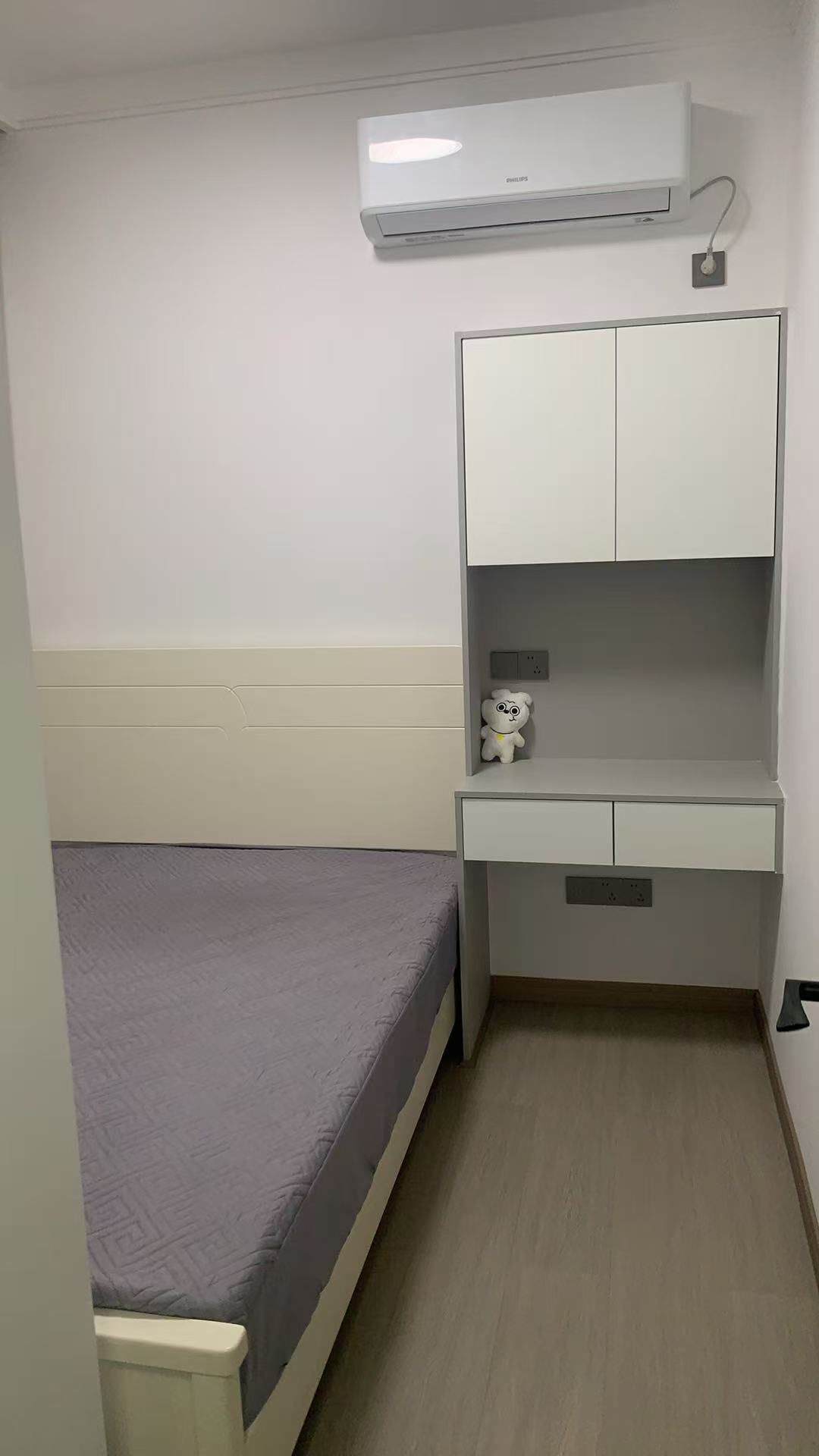 互助小区电梯房  1室0厅0卫   2300.00元/月室内图