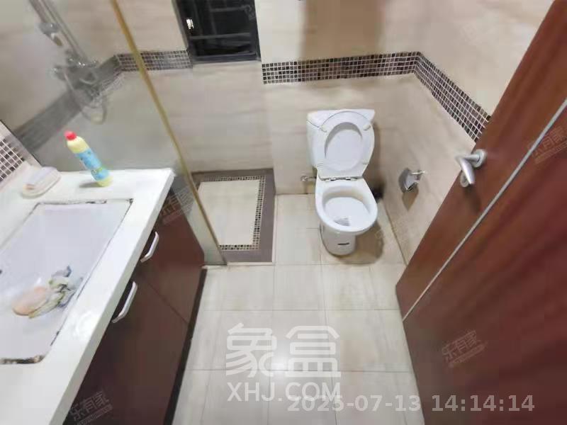 万科金域华府二期  3室2厅2卫    2700.0元/月室内图
