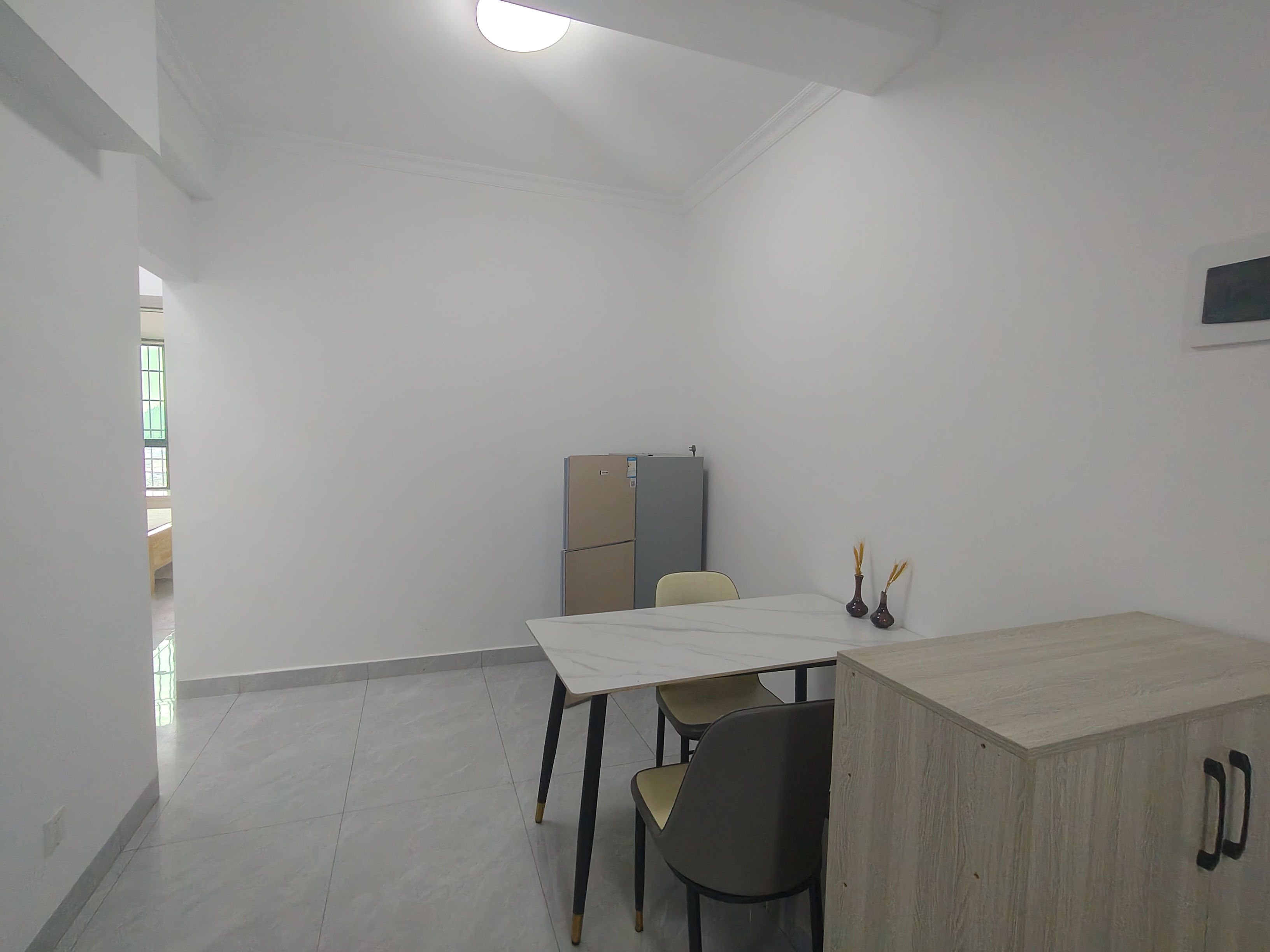 长湖新村  2室2厅1卫    1350.0元/月室内图