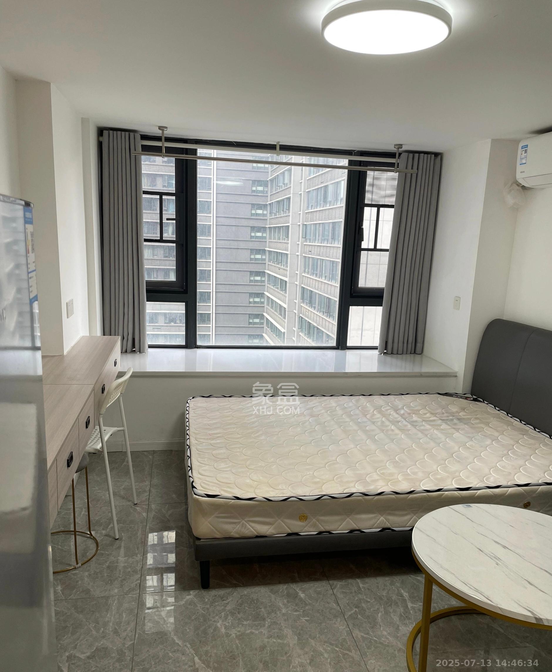 龙湖湘江星座(祺鑫星座公寓) 1室1厅1卫 1300.0元/月 龙湖湘江星座(祺鑫星座公寓) 1室1厅1卫 1300.0元/月室内图