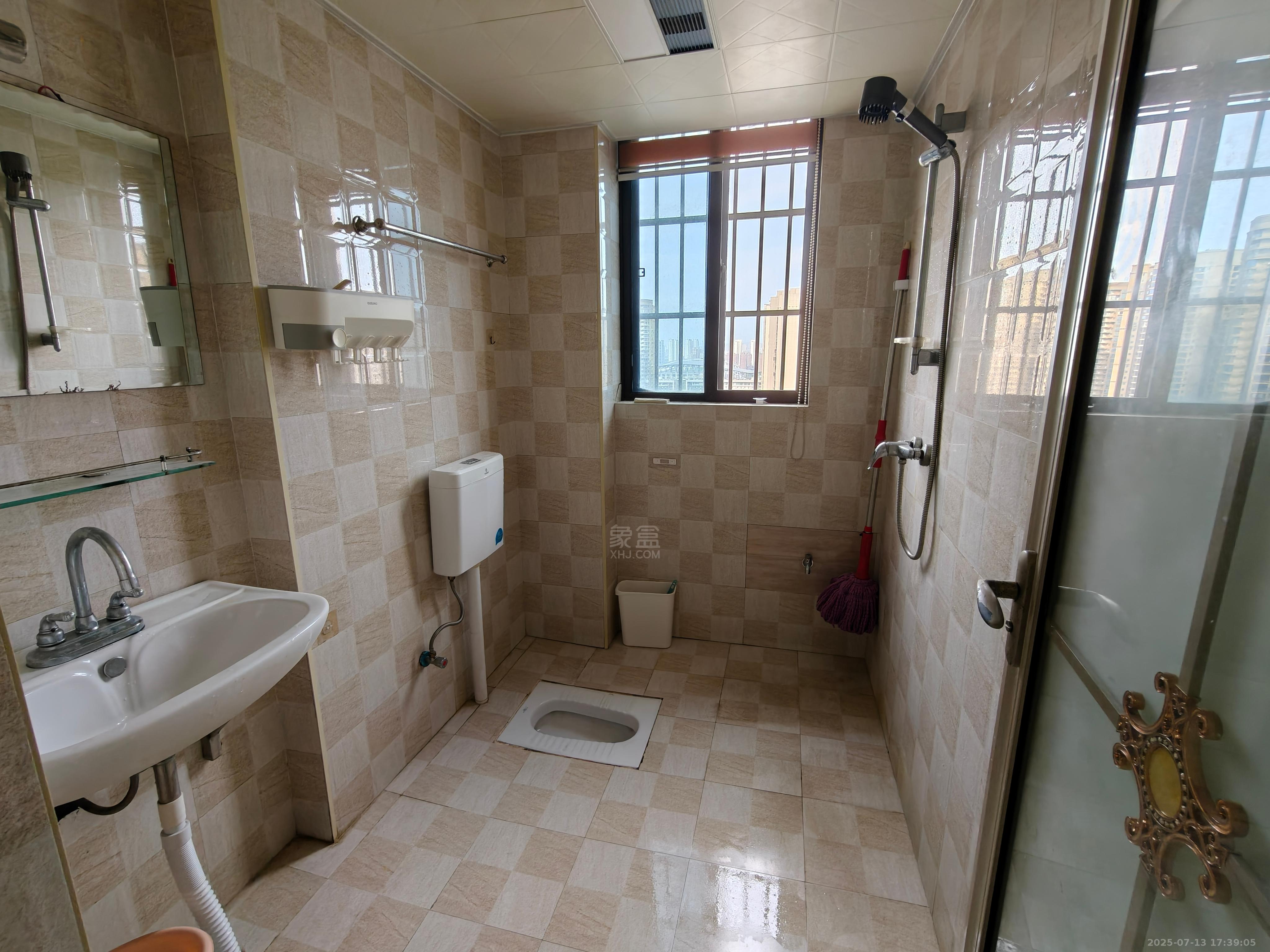 旺城天悦领秀香江  2室2厅1卫    1600.0元/月 旺城天悦领秀香江  2室2厅1卫    1600.0元/月室内图