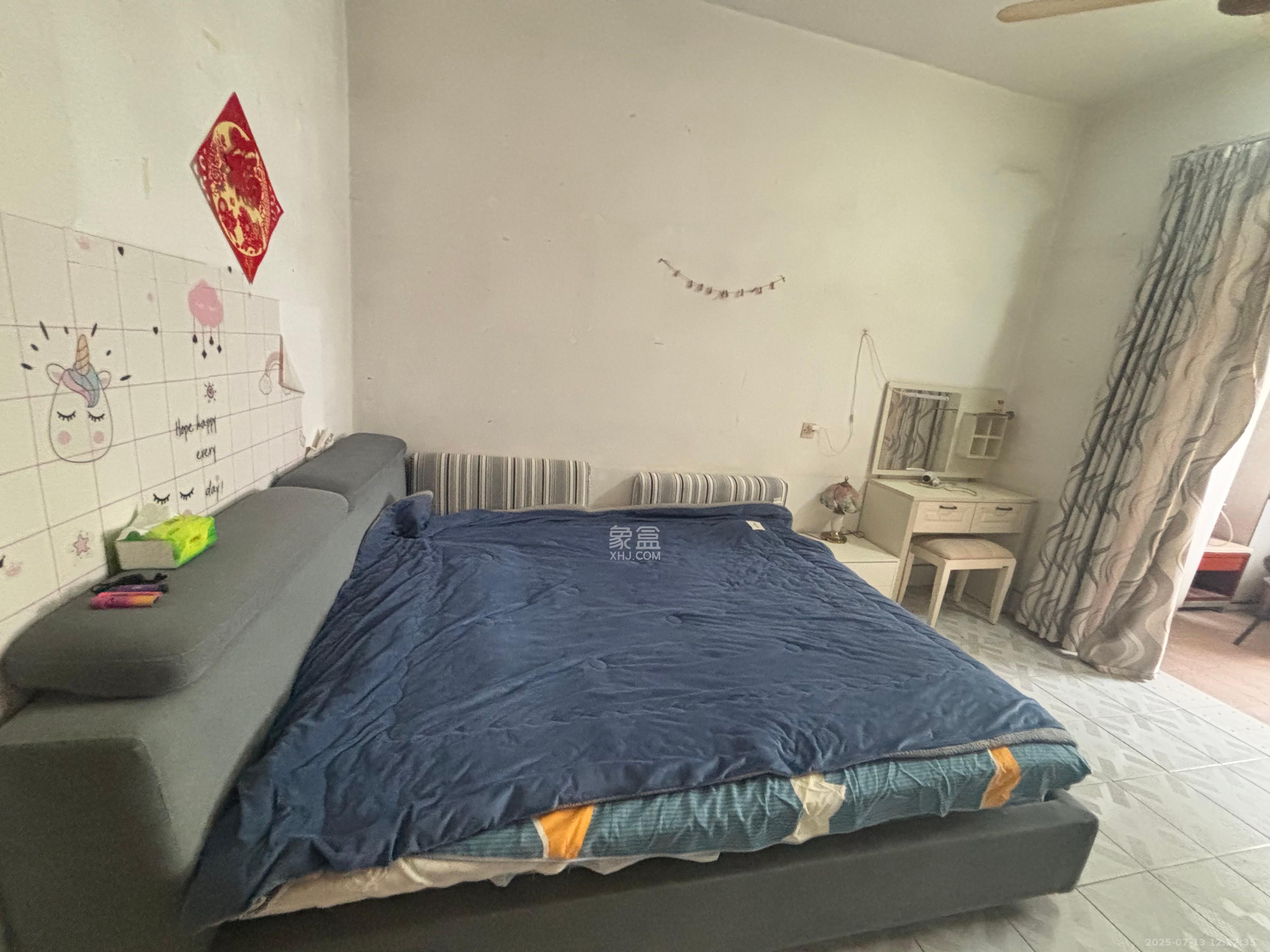 无线电信宿舍  3室2厅2卫    2400.0元/月 无线电信宿舍  3室2厅2卫    2400.0元/月室内图