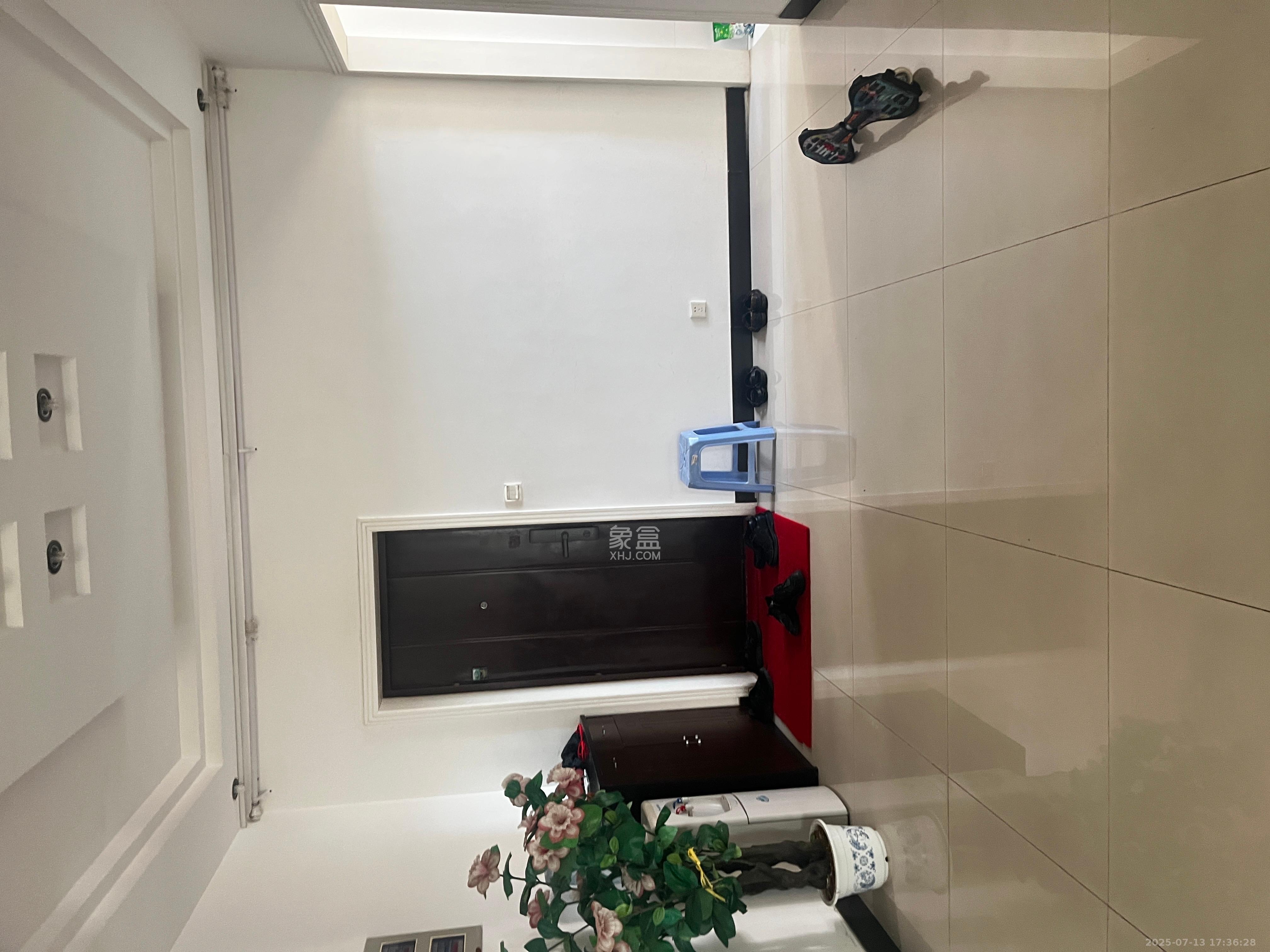 梦泽园  1室2厅2卫    4200.0元/月 梦泽园  1室2厅2卫    4200.0元/月室内图