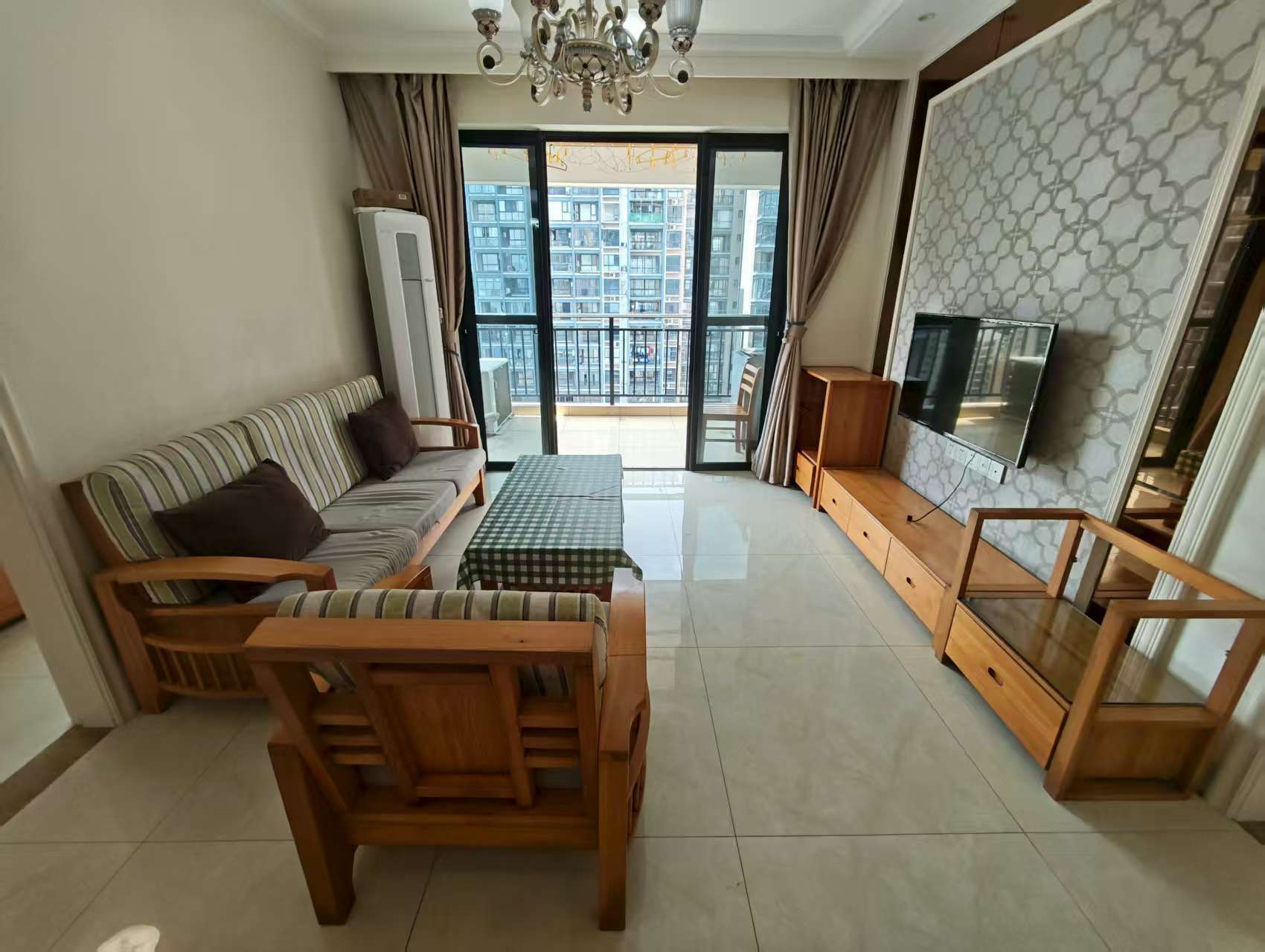 环强御景湾 3室2厅1卫 2700.0元/月 环强御景湾 3室2厅1卫 2700.0元/月户型图