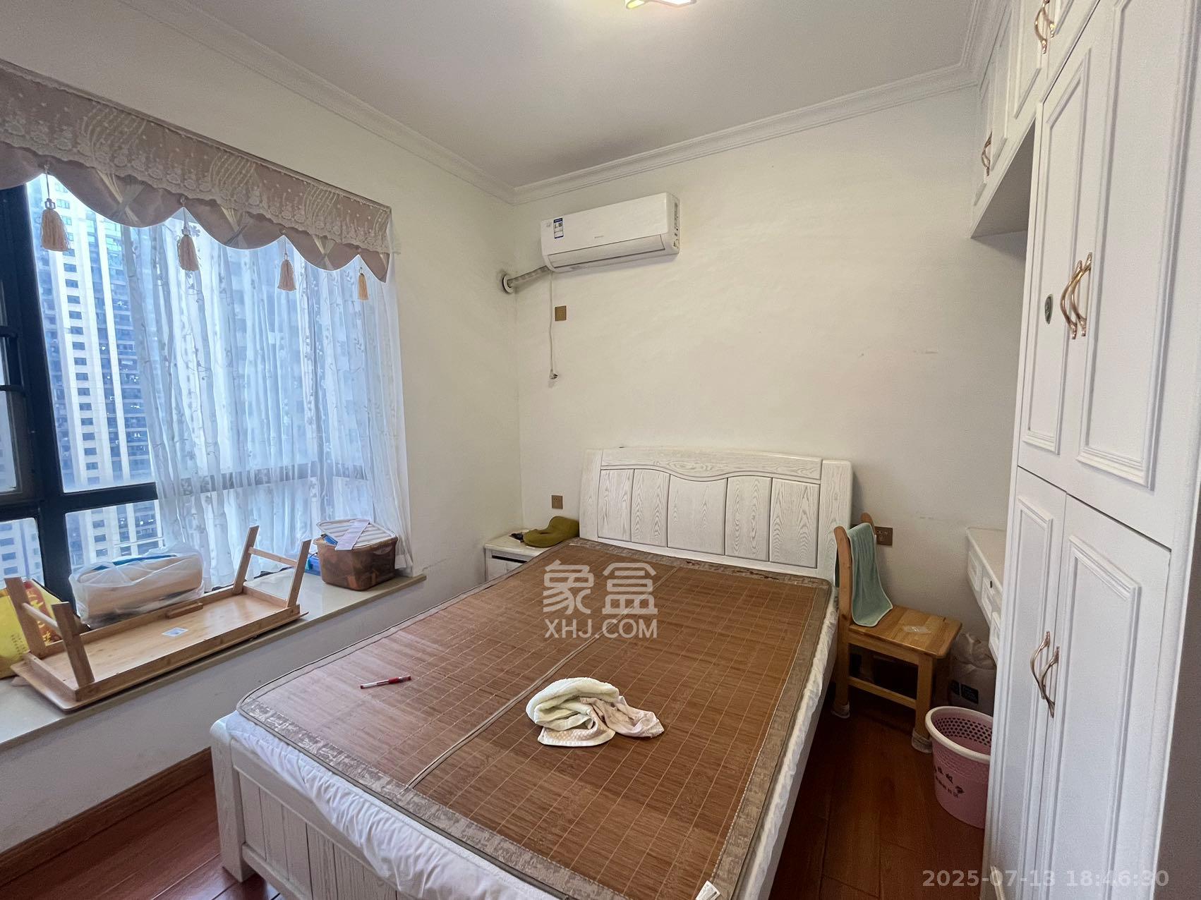 珠江东方明珠（新地东方明珠）三期  3室2厅2卫    2100.0元/月室内图