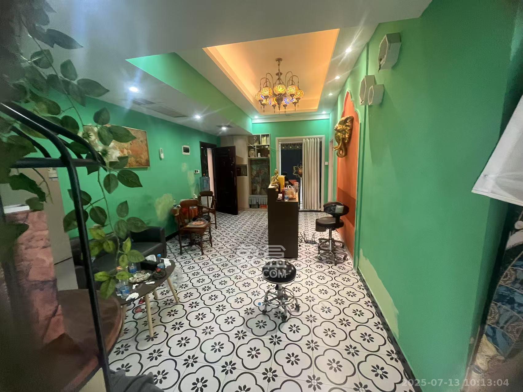 万坤图财富广场 4室1厅1卫 4000.0元/月 万坤图财富广场 4室1厅1卫 4000.0元/月室内图