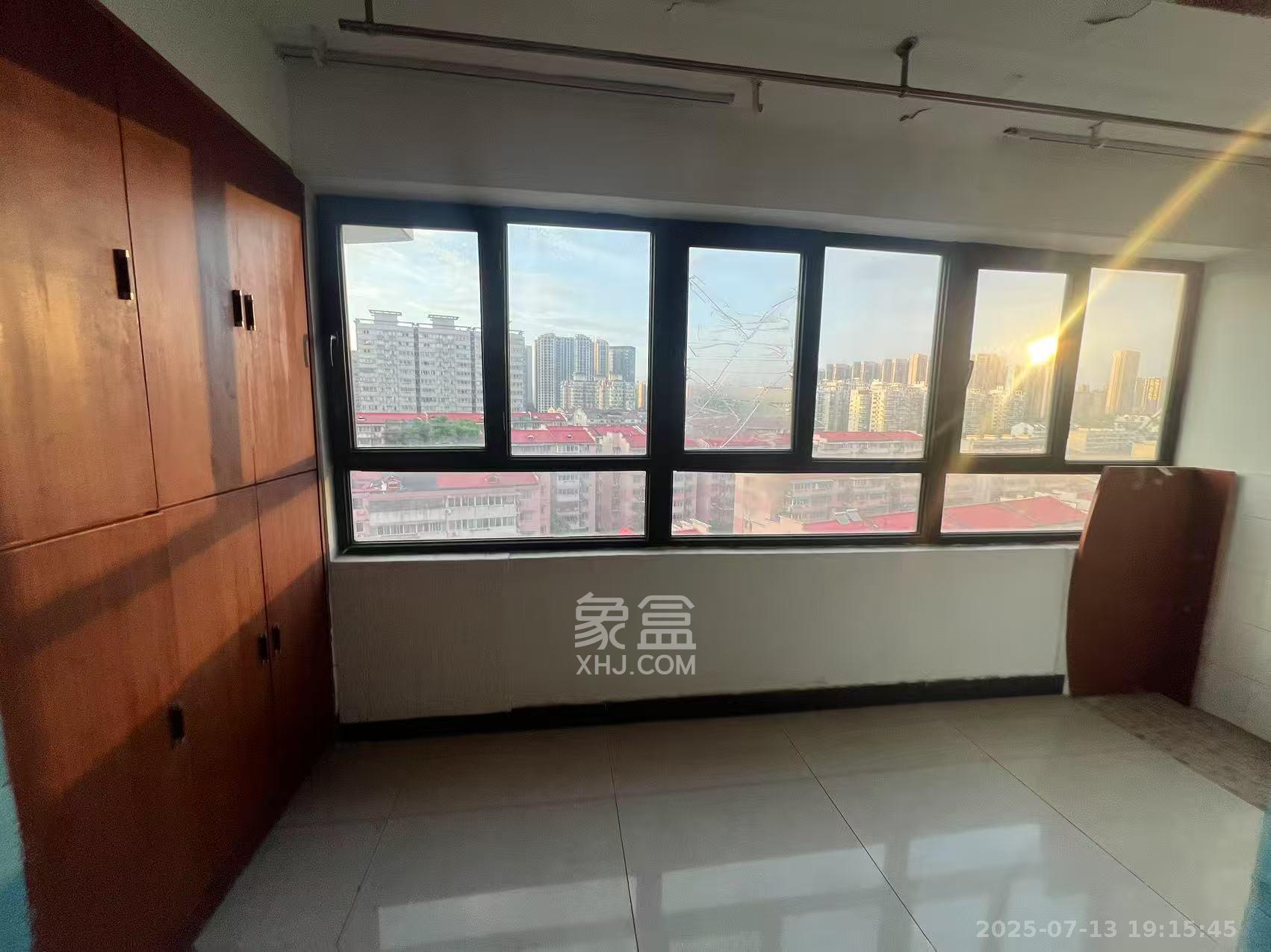 南国新城  2室2厅1卫    1800.0元/月 南国新城  2室2厅1卫    1800.0元/月室内图