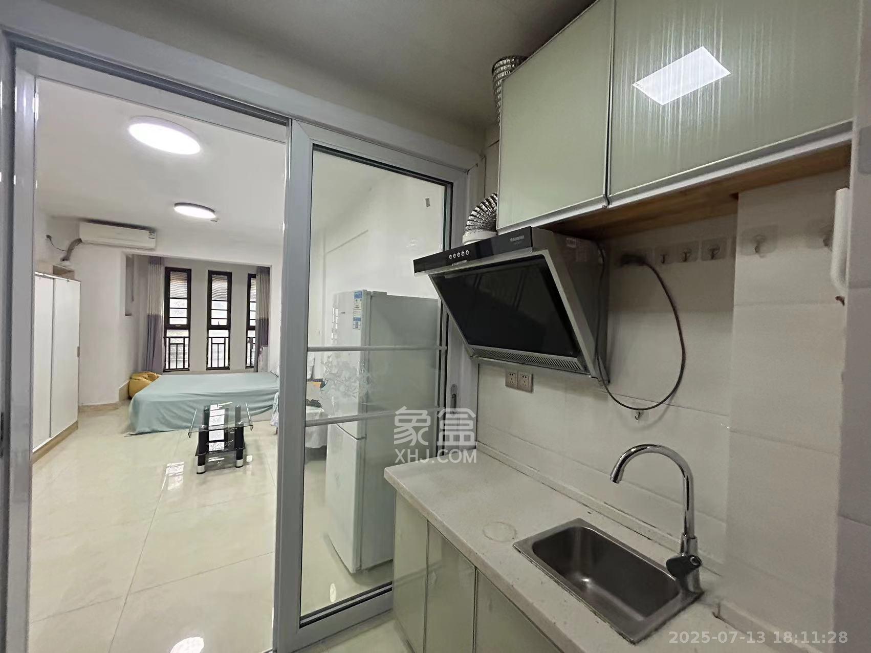 和润园一、二期 3室1厅1卫 2200.0元/月 和润园一、二期 3室1厅1卫 2200.0元/月室内图