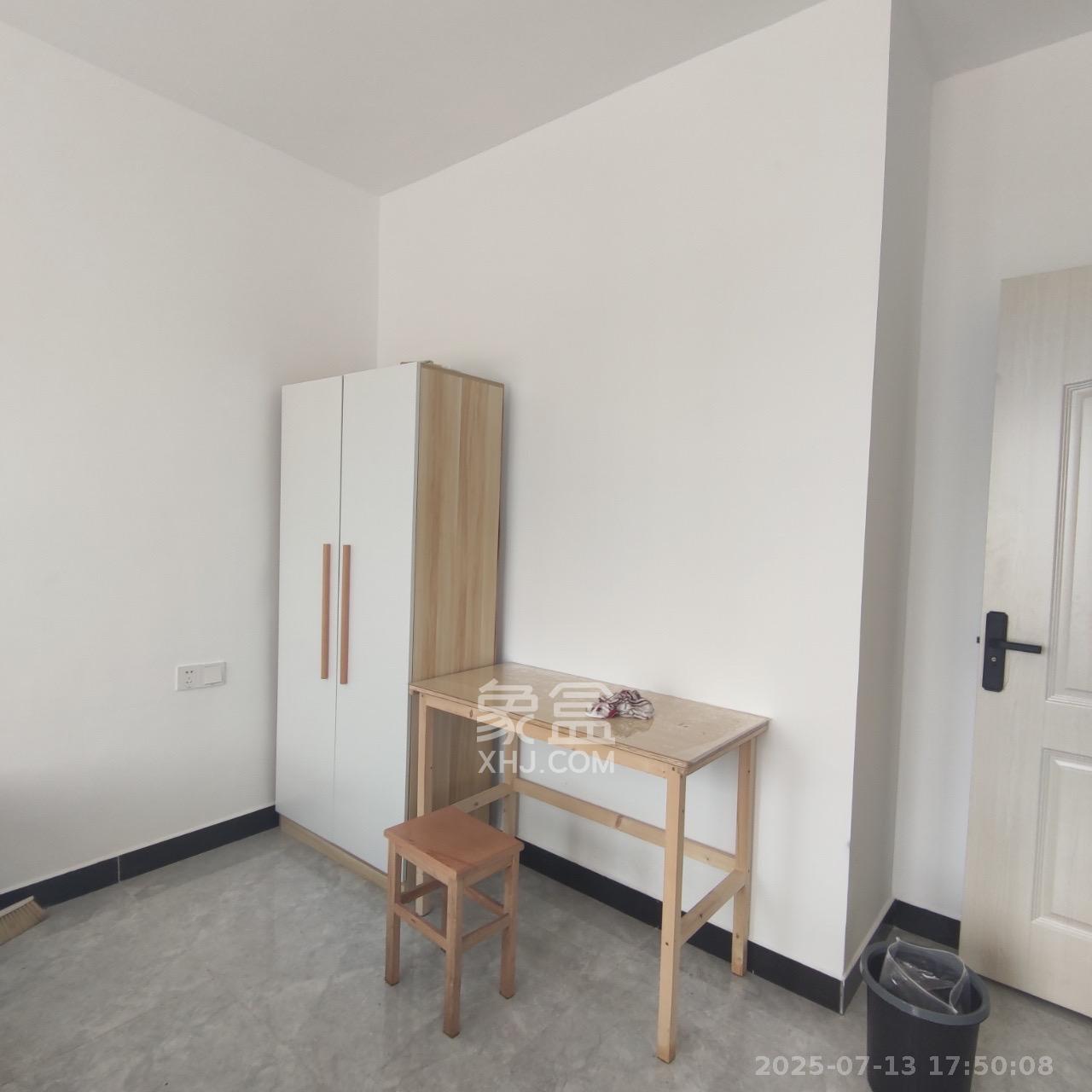 振业城三期 1室1厅1卫 700.0元/月 振业城三期 1室1厅1卫 700.0元/月室内图