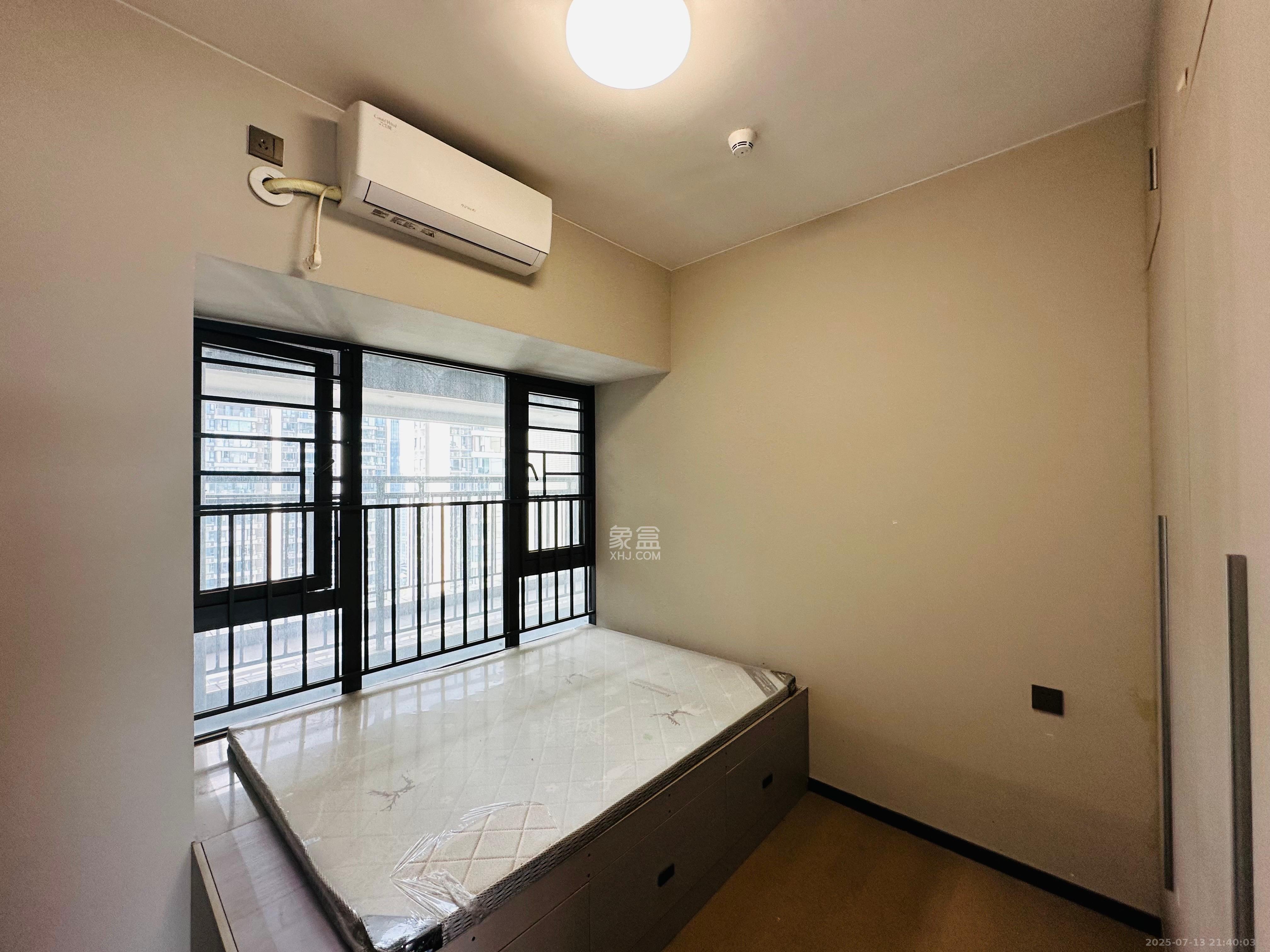 时代梅溪领峰  3室2厅2卫   4000.00元/月室内图