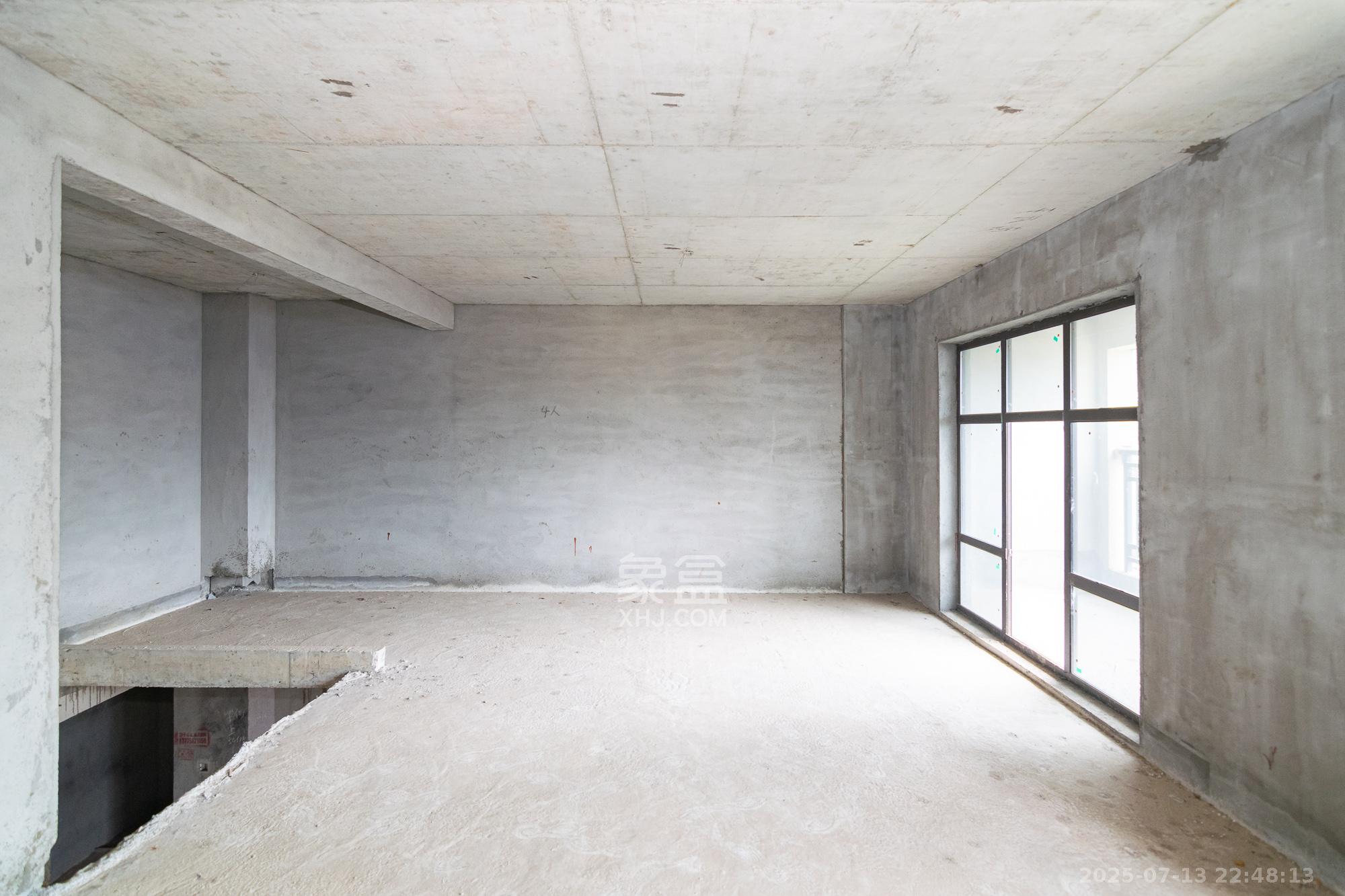 润和山水郡 4室2厅1卫 100.0万 润和山水郡 4室2厅1卫 100.0万卧室