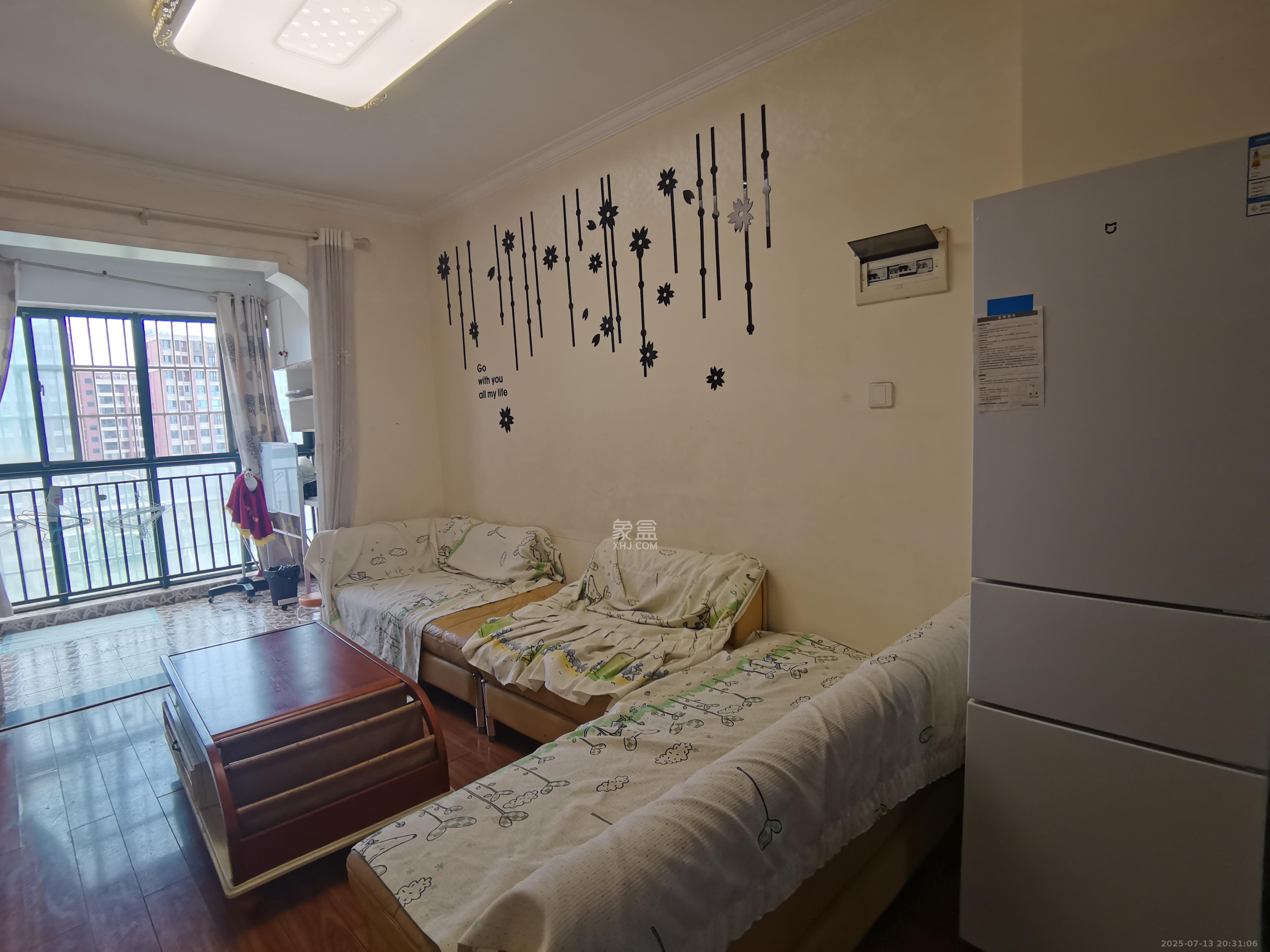 天城尚品  2室2厅1卫   2200.00元/月室内图