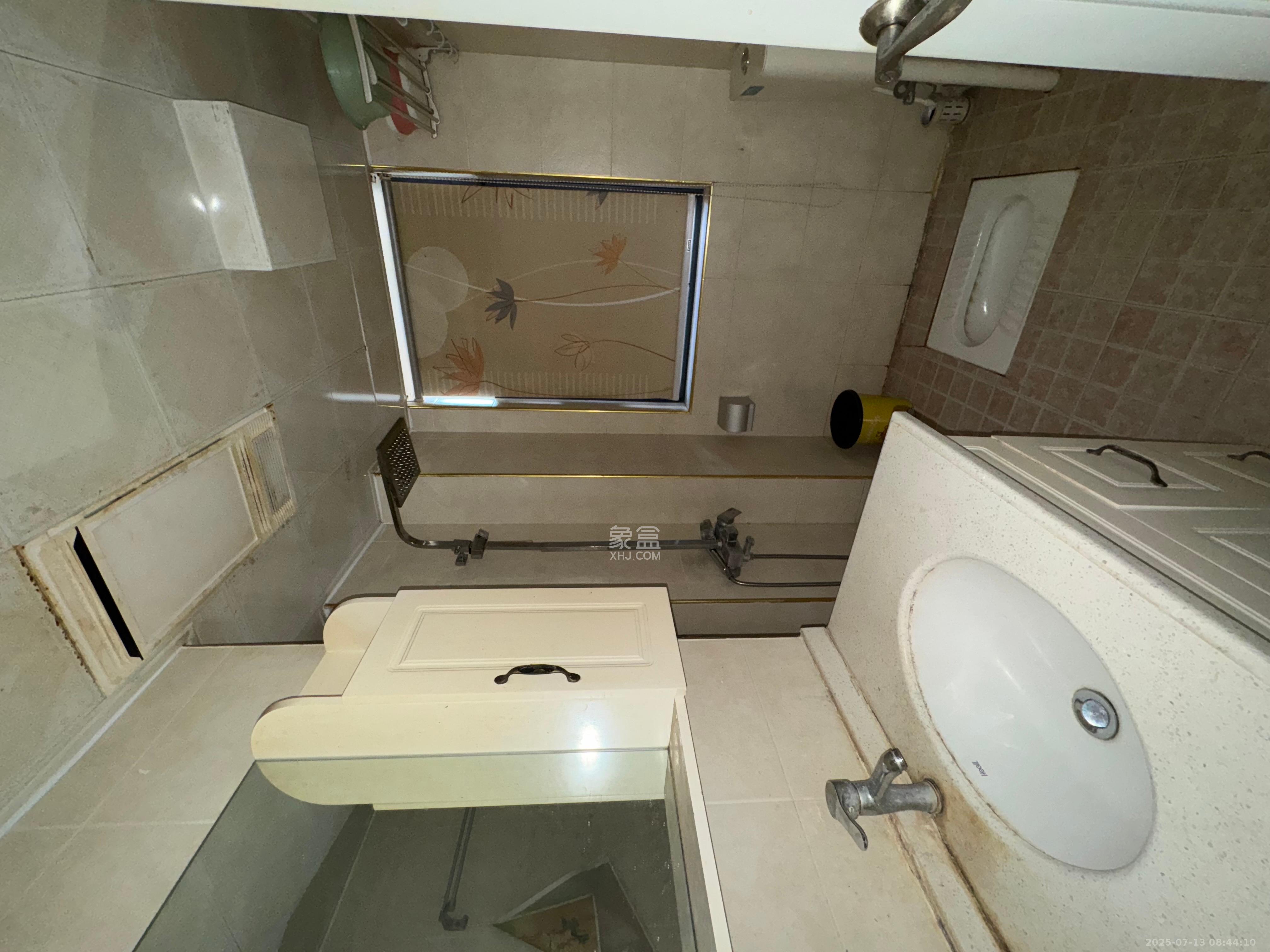 曙光领峰(曙光家园) 3室1厅1卫 3500.0元/月 曙光领峰(曙光家园) 3室1厅1卫 3500.0元/月室内图