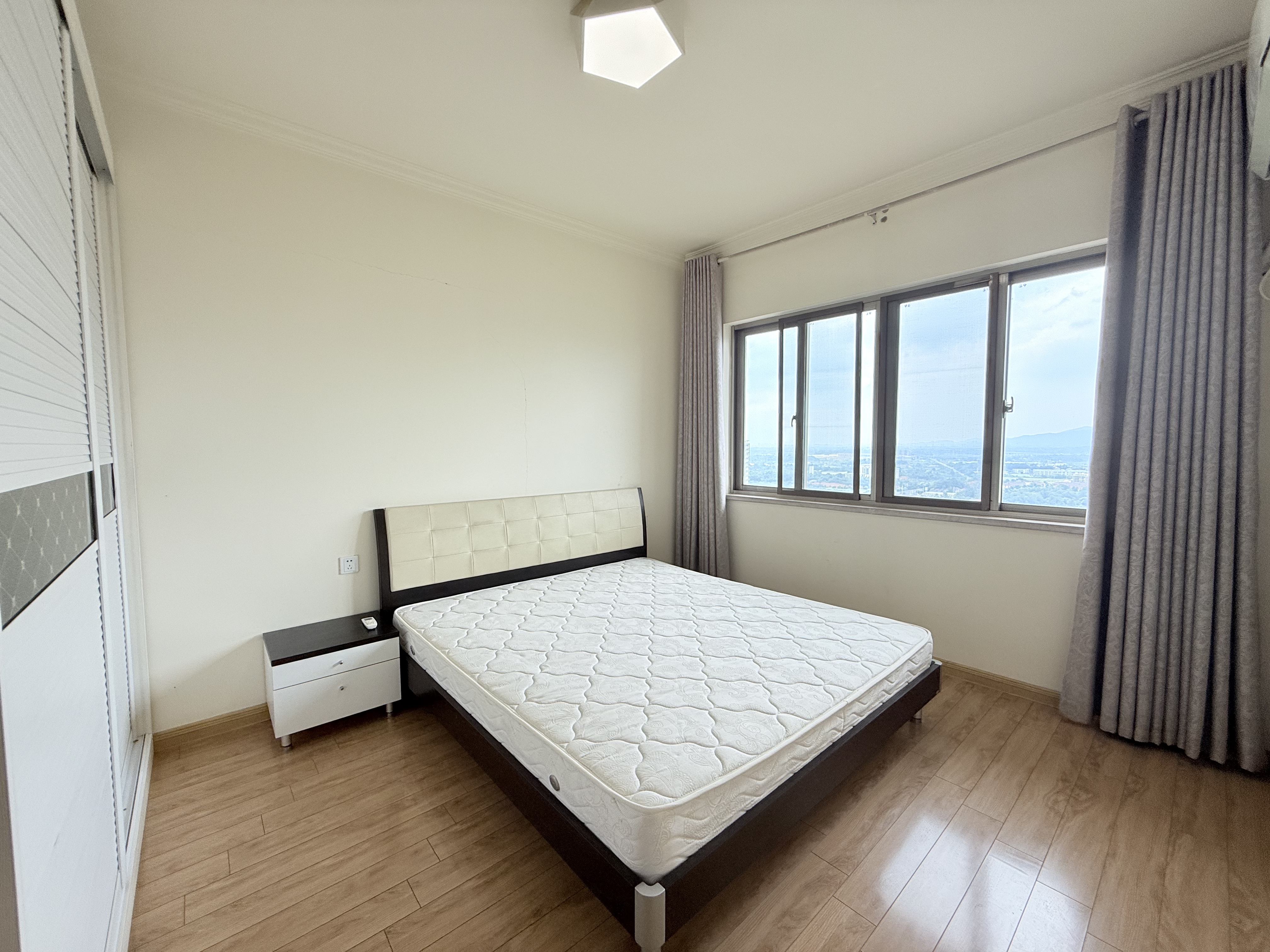 碧桂园  3室2厅1卫   43.80万室内图