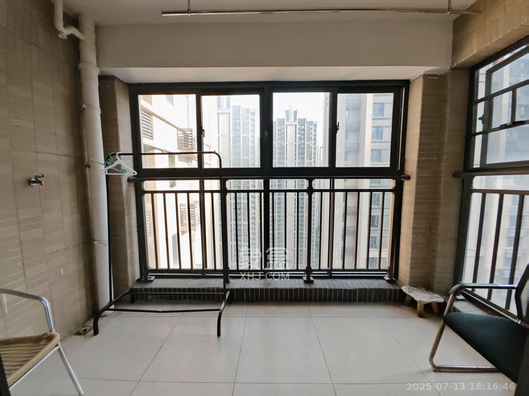 时代倾城二期  3室2厅2卫    2200.0元/月室内图