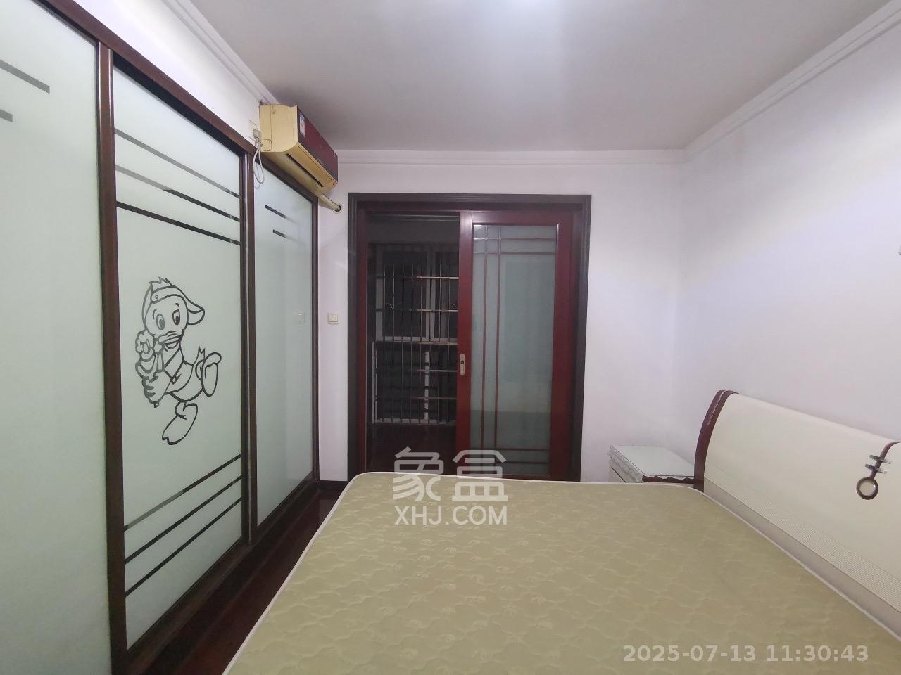金色山庄  2室2厅1卫   2300.00元/月室内图