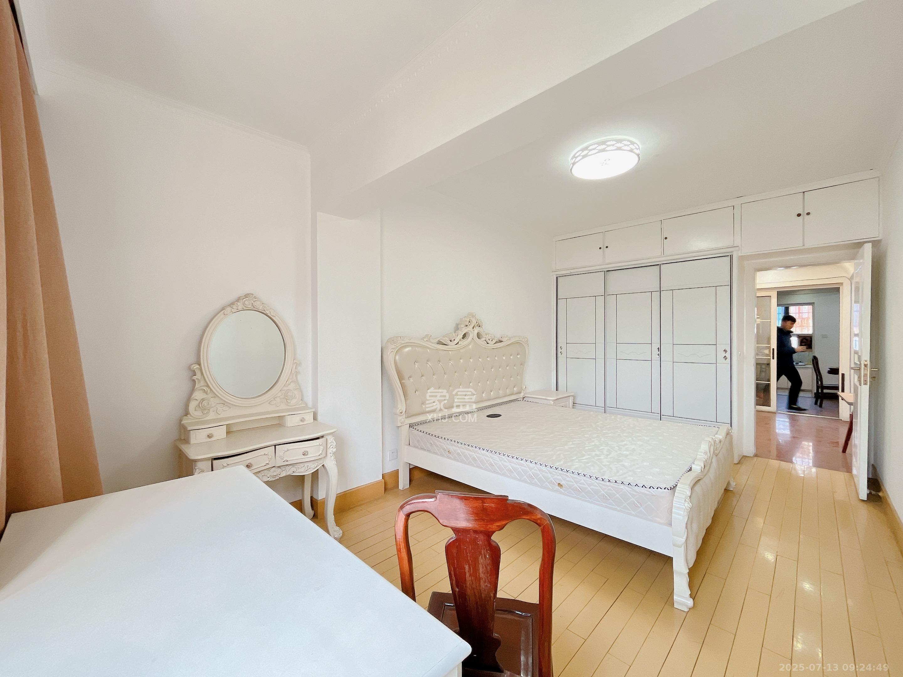 湘春路星沙农村商业银行宿舍(彭家井巷83号) 2室2厅1卫 2100.0元/月 湘春路星沙农村商业银行宿舍(彭家井巷83号) 2室2厅1卫 2100.0元/月室内图