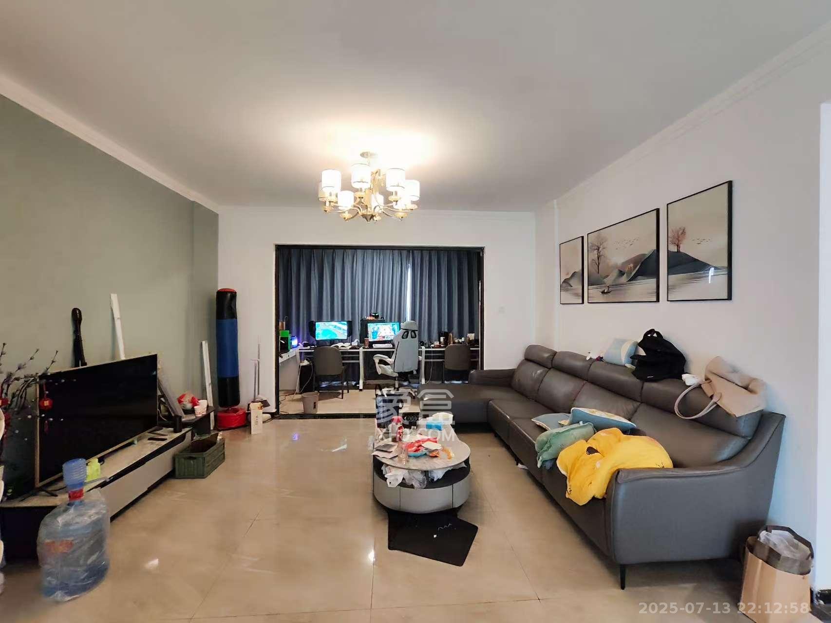 万润滨江天著 4室2厅2卫 3000.0元/月 万润滨江天著 4室2厅2卫 3000.0元/月室内图