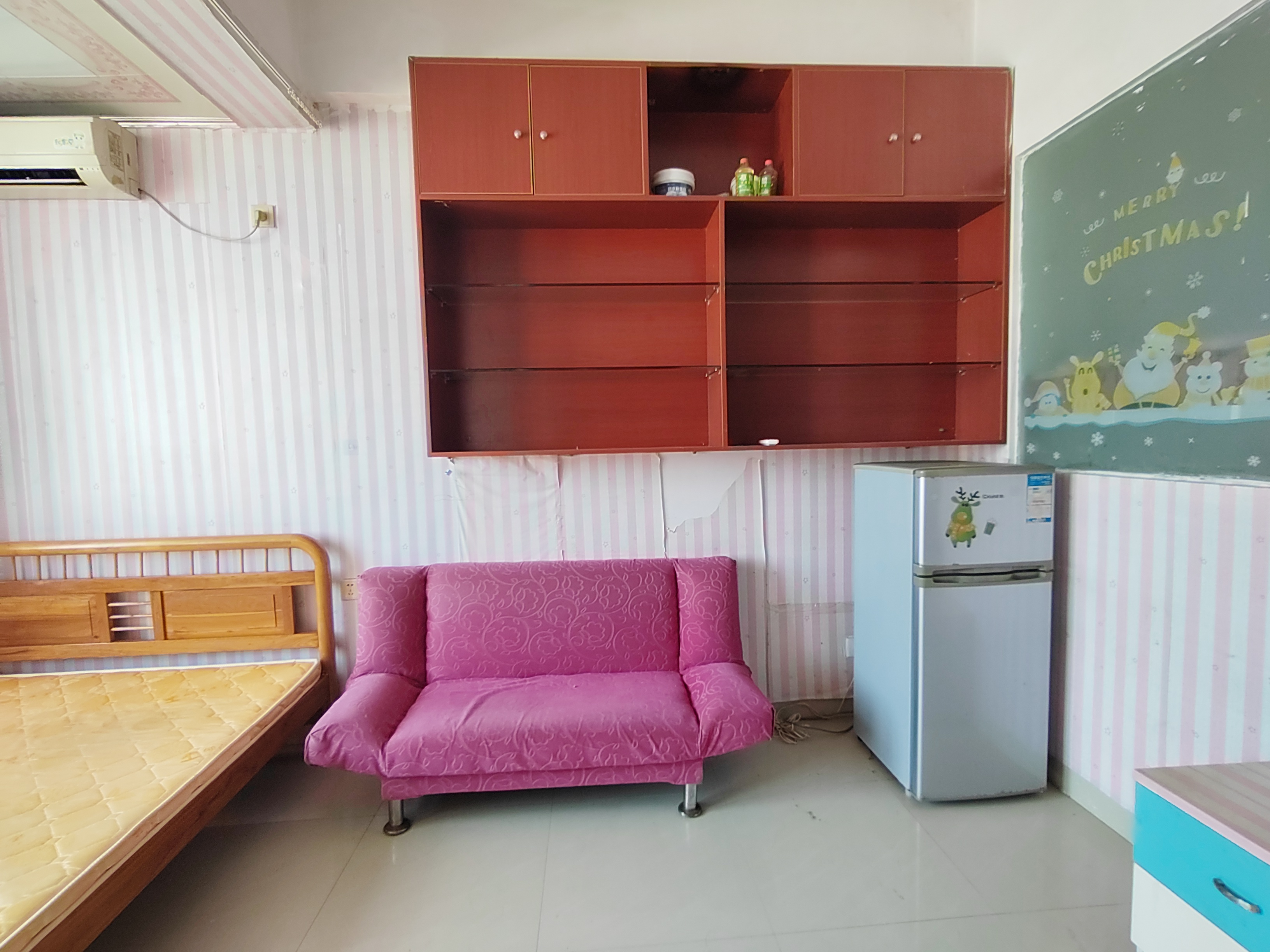 滨海新都 1室0厅1卫 1000.0元/月 滨海新都 1室0厅1卫 1000.0元/月室内图