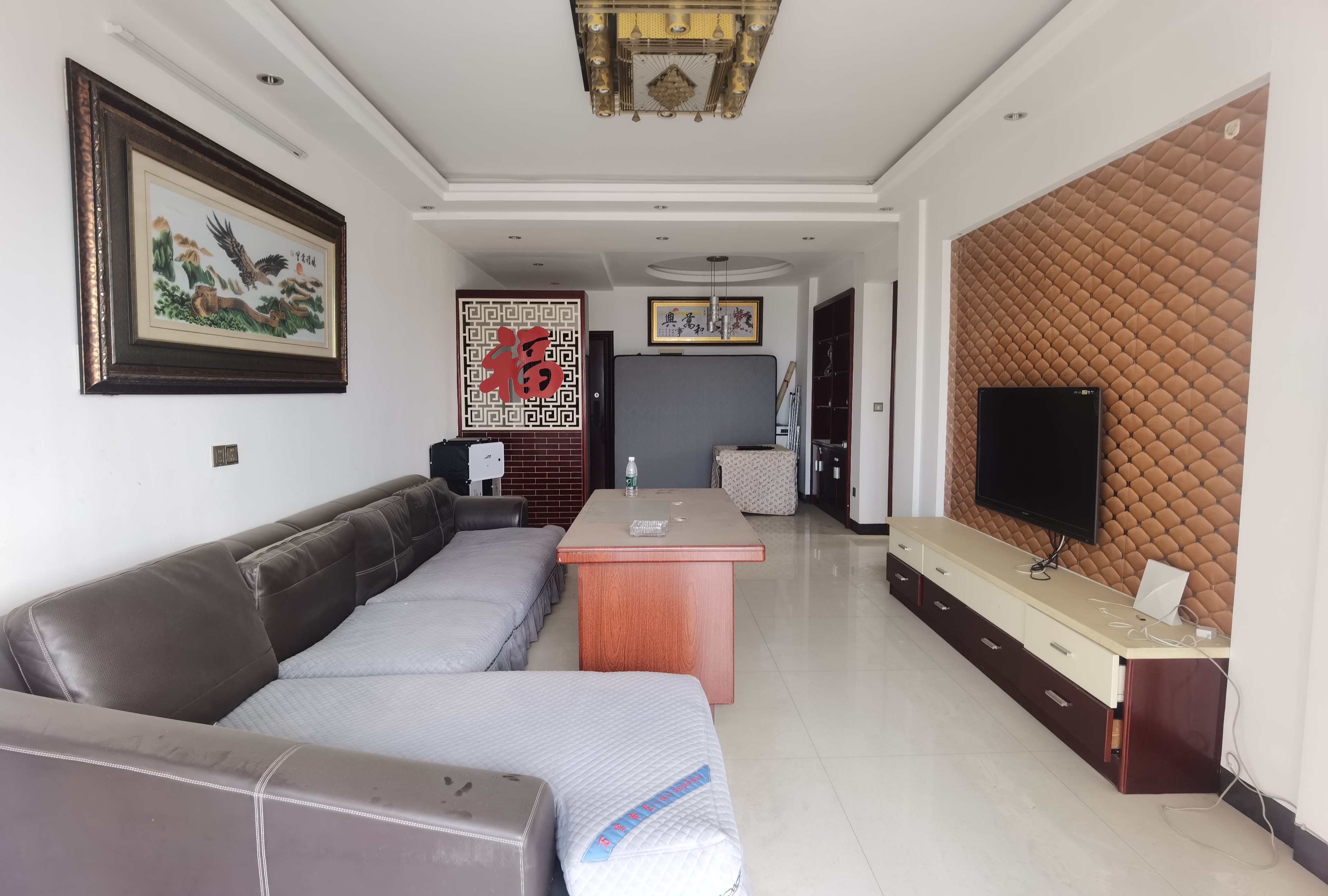 百花好望角 2室2厅2卫 43.8万 百花好望角 2室2厅2卫 43.8万客厅