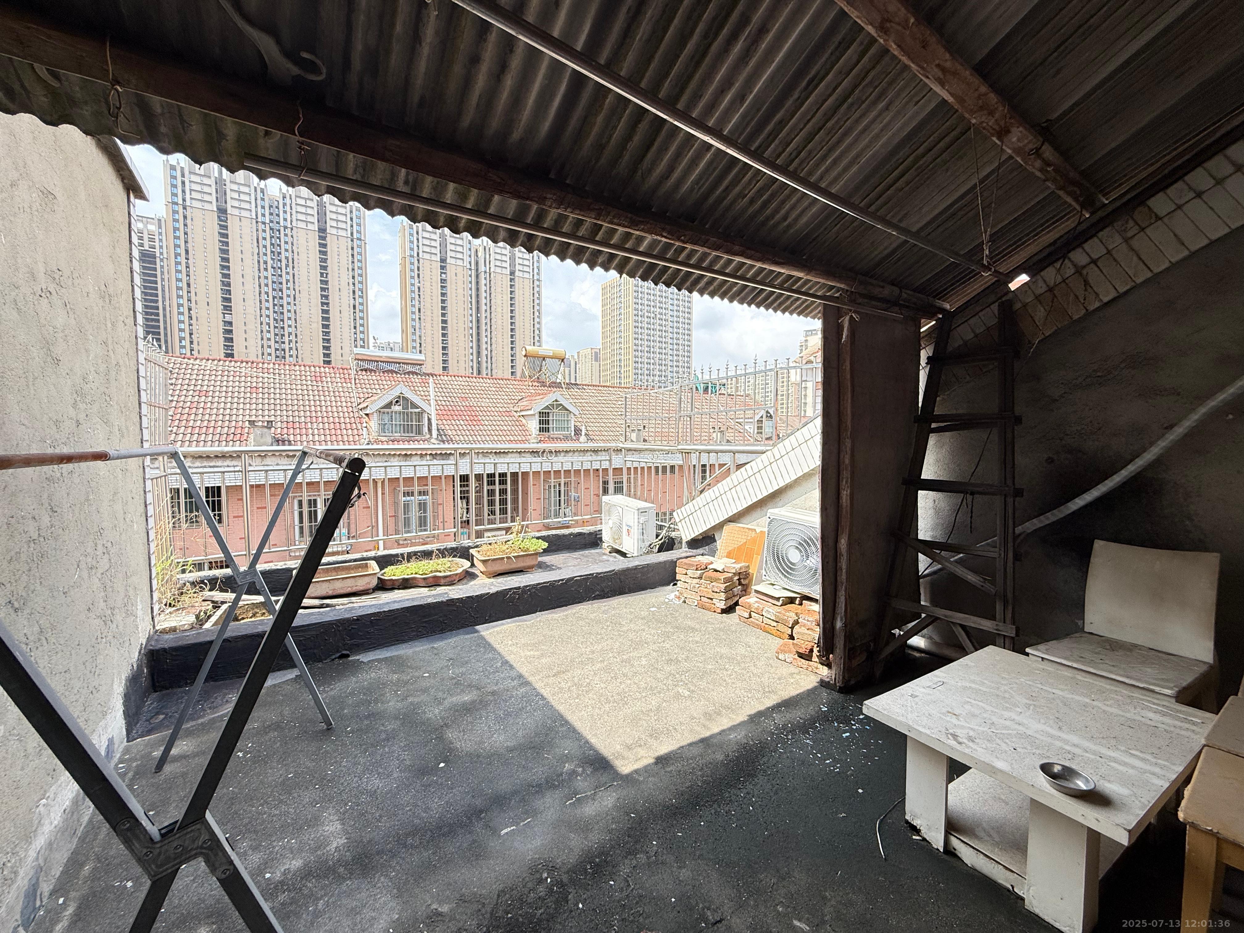 茶子山小区  1室1厅1卫    1200.0元/月 茶子山小区  1室1厅1卫    1200.0元/月室内图