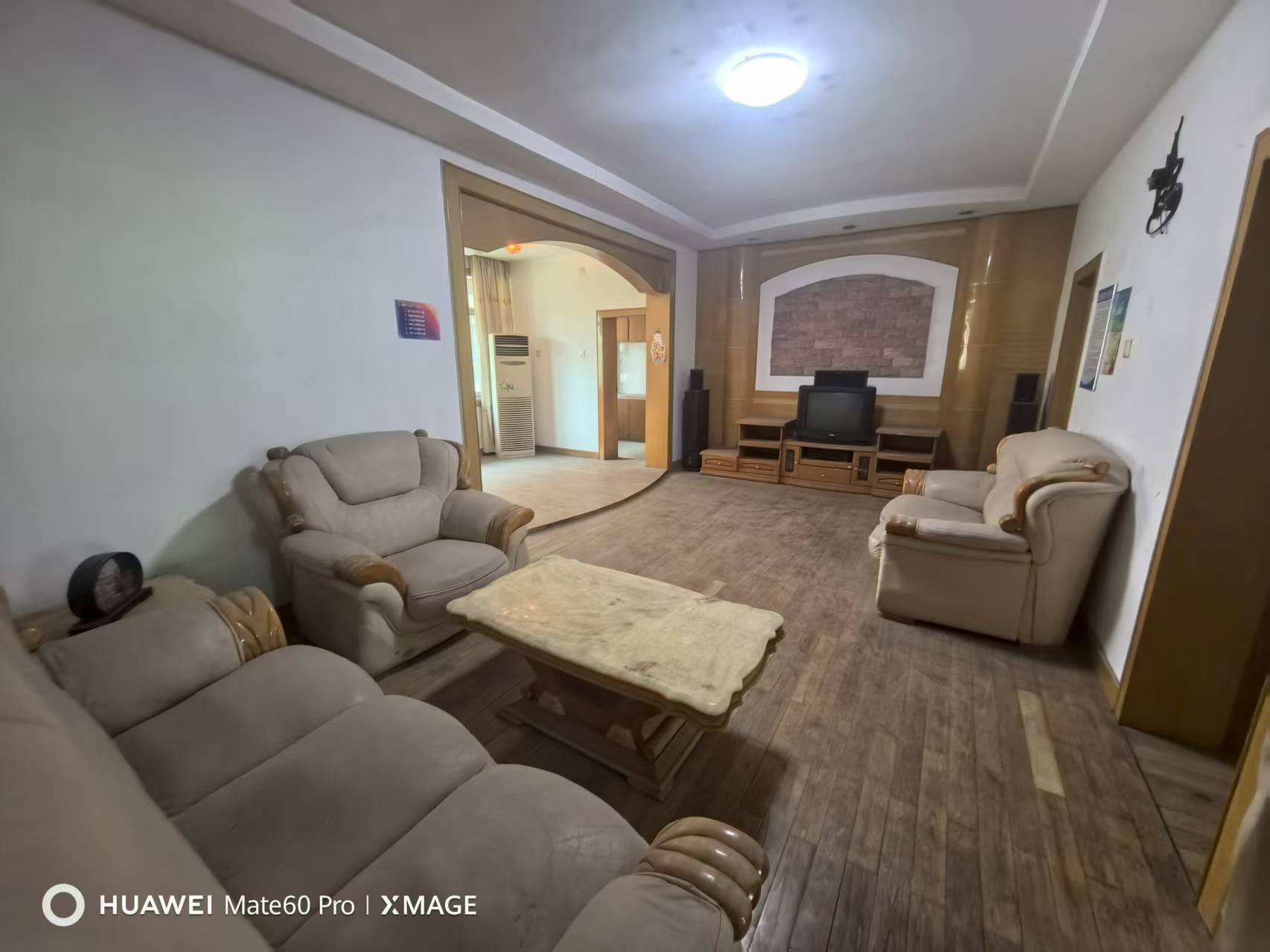 桃花仑工商银行家属区 3室2厅2卫 49.8万 桃花仑工商银行家属区 3室2厅2卫 49.8万室内图