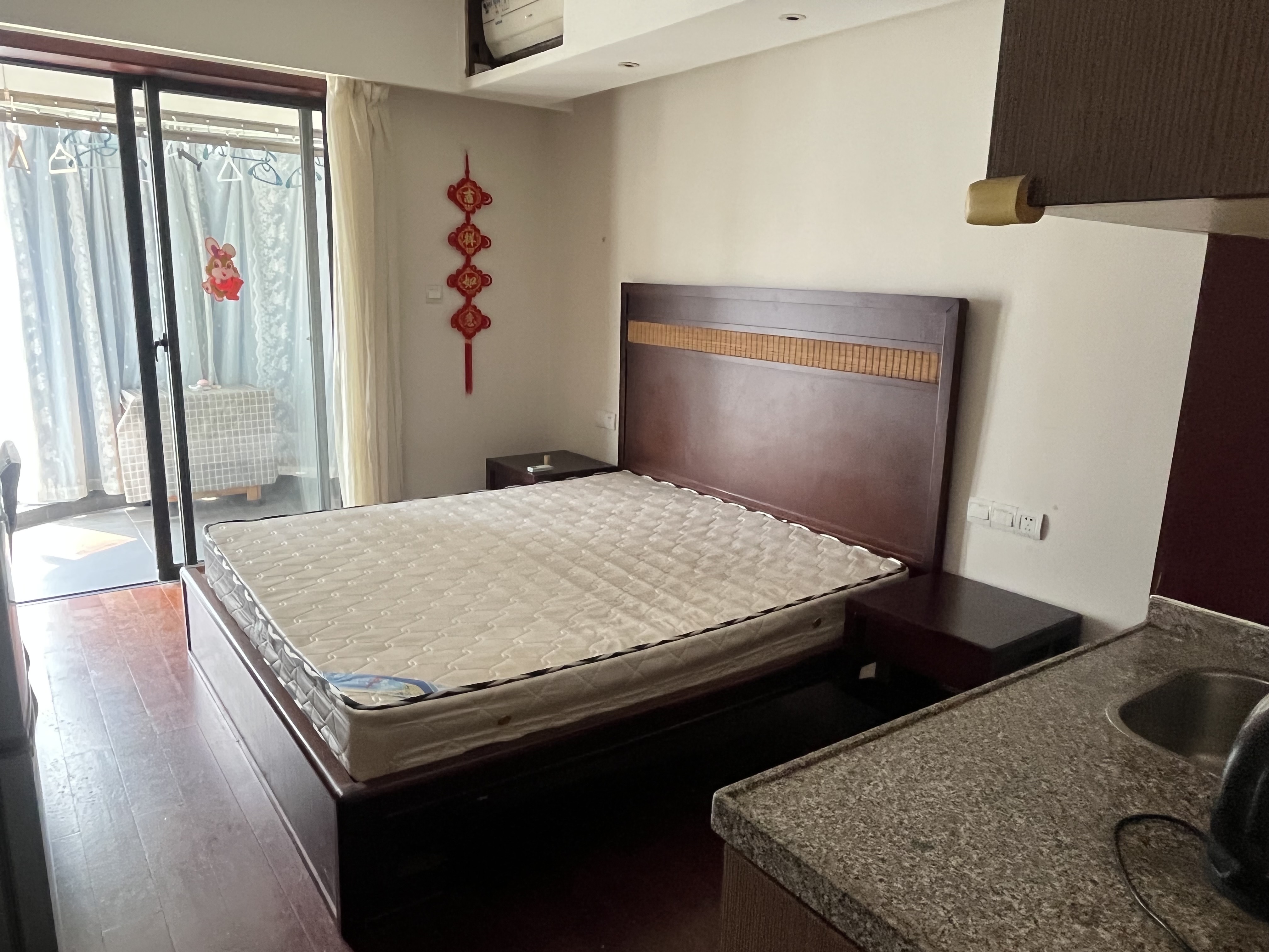 宝华海景  1室1厅1卫   1400.00元/月室内图