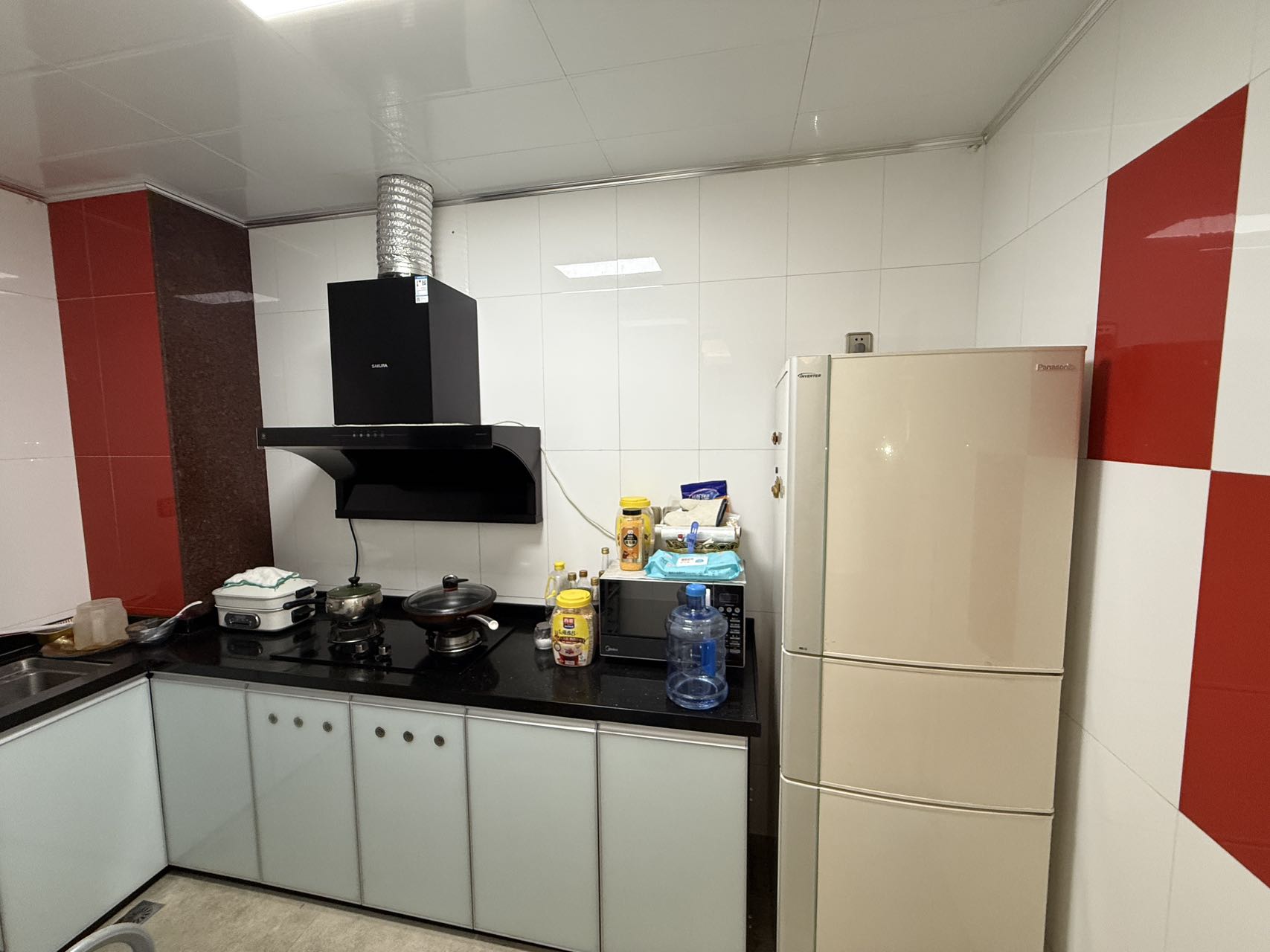 海岸壹号  4室2厅2卫    5200.0元/月 海岸壹号  4室2厅2卫    5200.0元/月