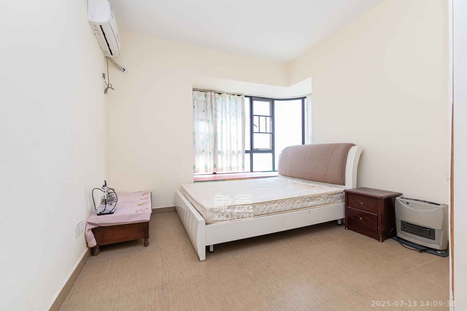 润和之悦(金泽园) 3室2厅1卫 1800.0元/月 润和之悦(金泽园) 3室2厅1卫 1800.0元/月室内图