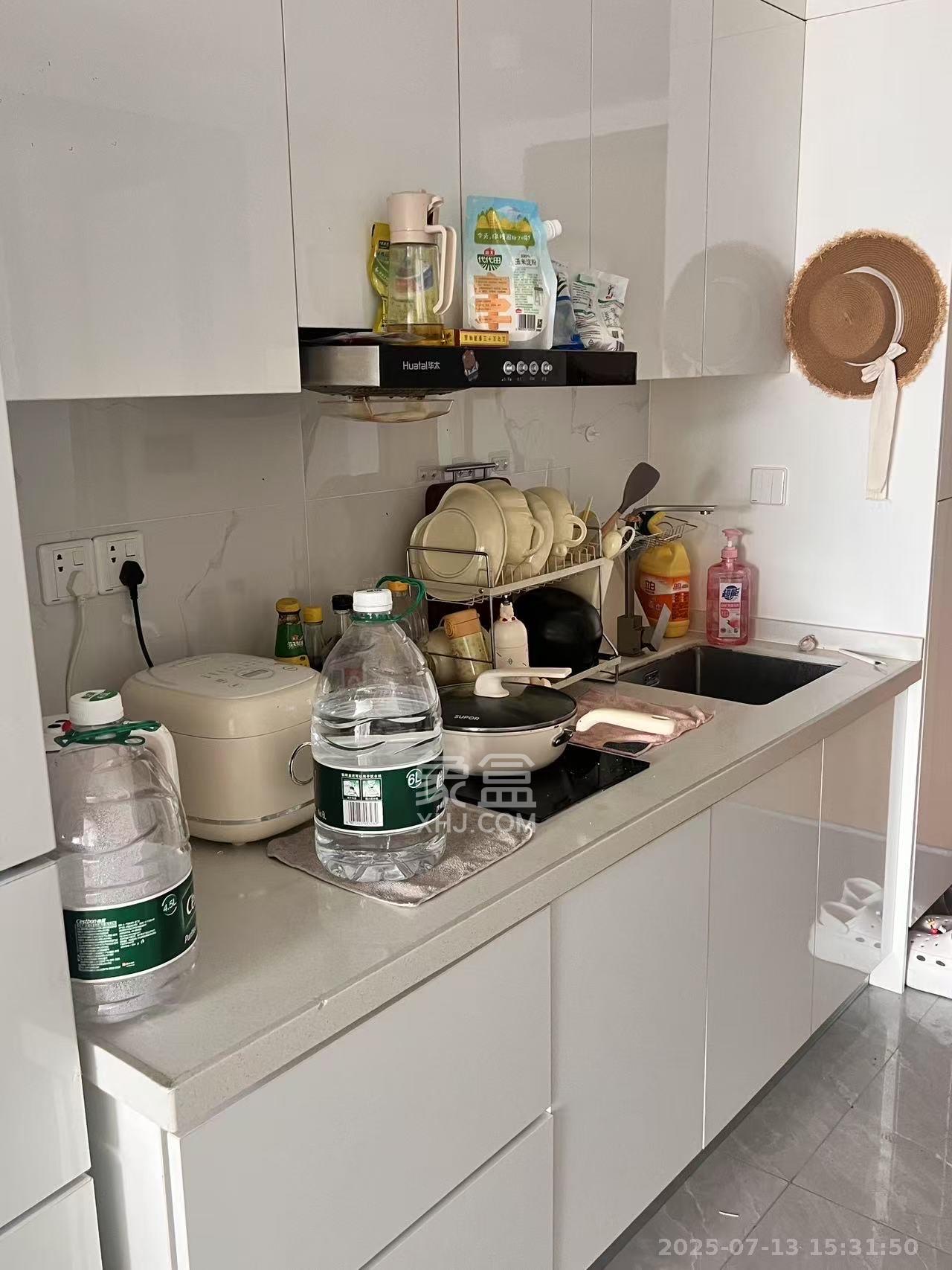 明昇壹城(明昇时代广场)三期 1室0厅0卫 2500.0元/月 明昇壹城(明昇时代广场)三期 1室0厅0卫 2500.0元/月室内图