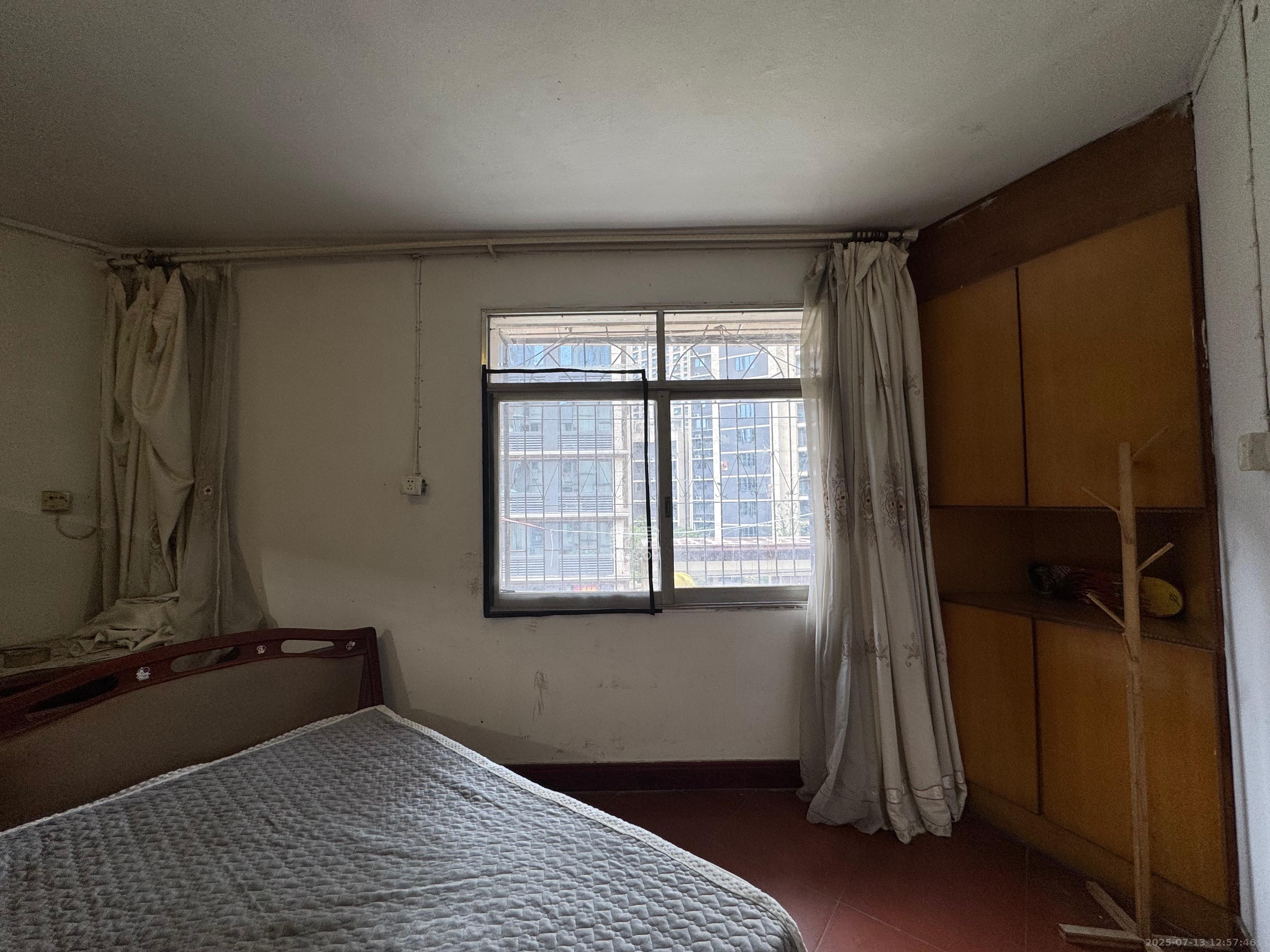 书苑花园(书院花园) 3室2厅1卫 1900.0元/月 书苑花园(书院花园) 3室2厅1卫 1900.0元/月室内图