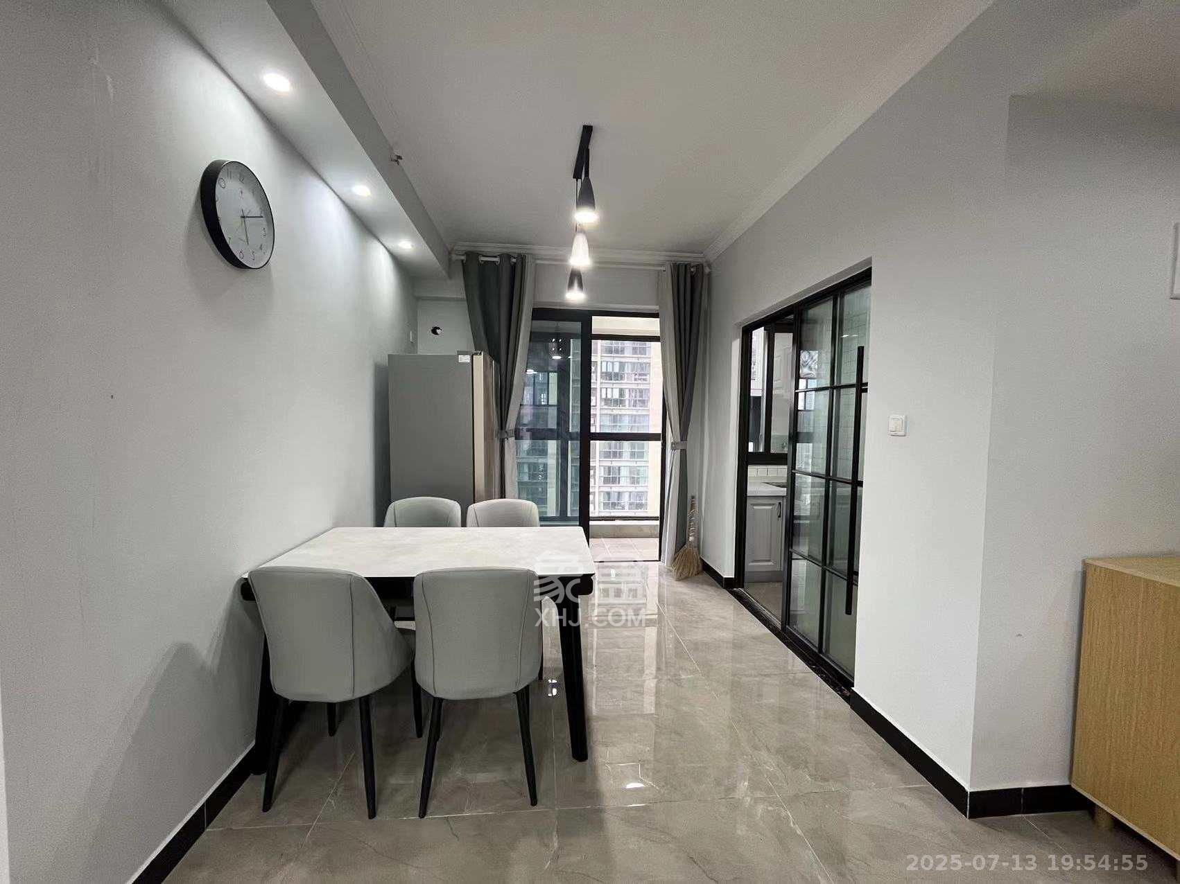 明昇壹城(明昇时代广场)二期  4室2厅2卫    3800.0元/月 明昇壹城(明昇时代广场)二期  4室2厅2卫    3800.0元/月室内图