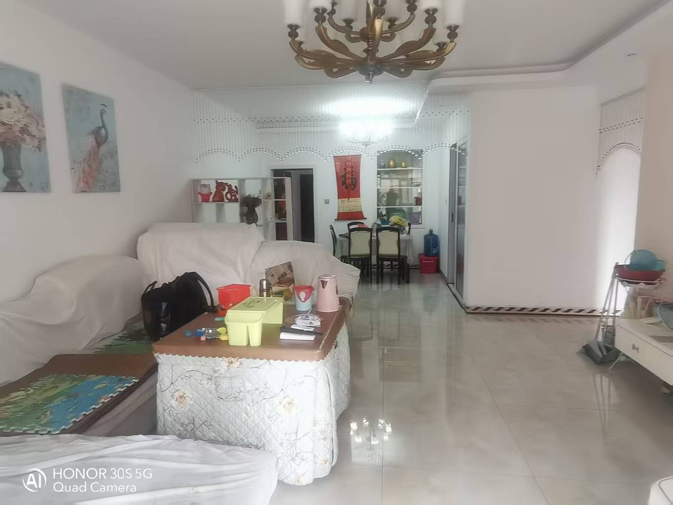 龙庭贵筑  3室2厅2卫    1800.0元/月 龙庭贵筑  3室2厅2卫    1800.0元/月