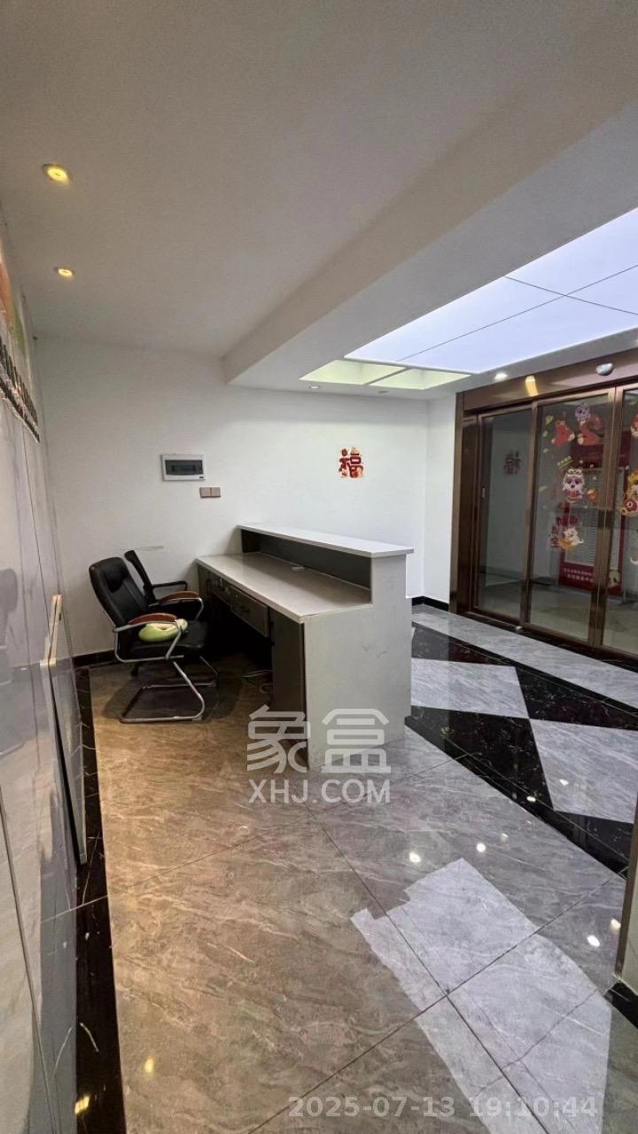 嘉盛国际广场  2室0厅1卫    7500.0元/月室内图