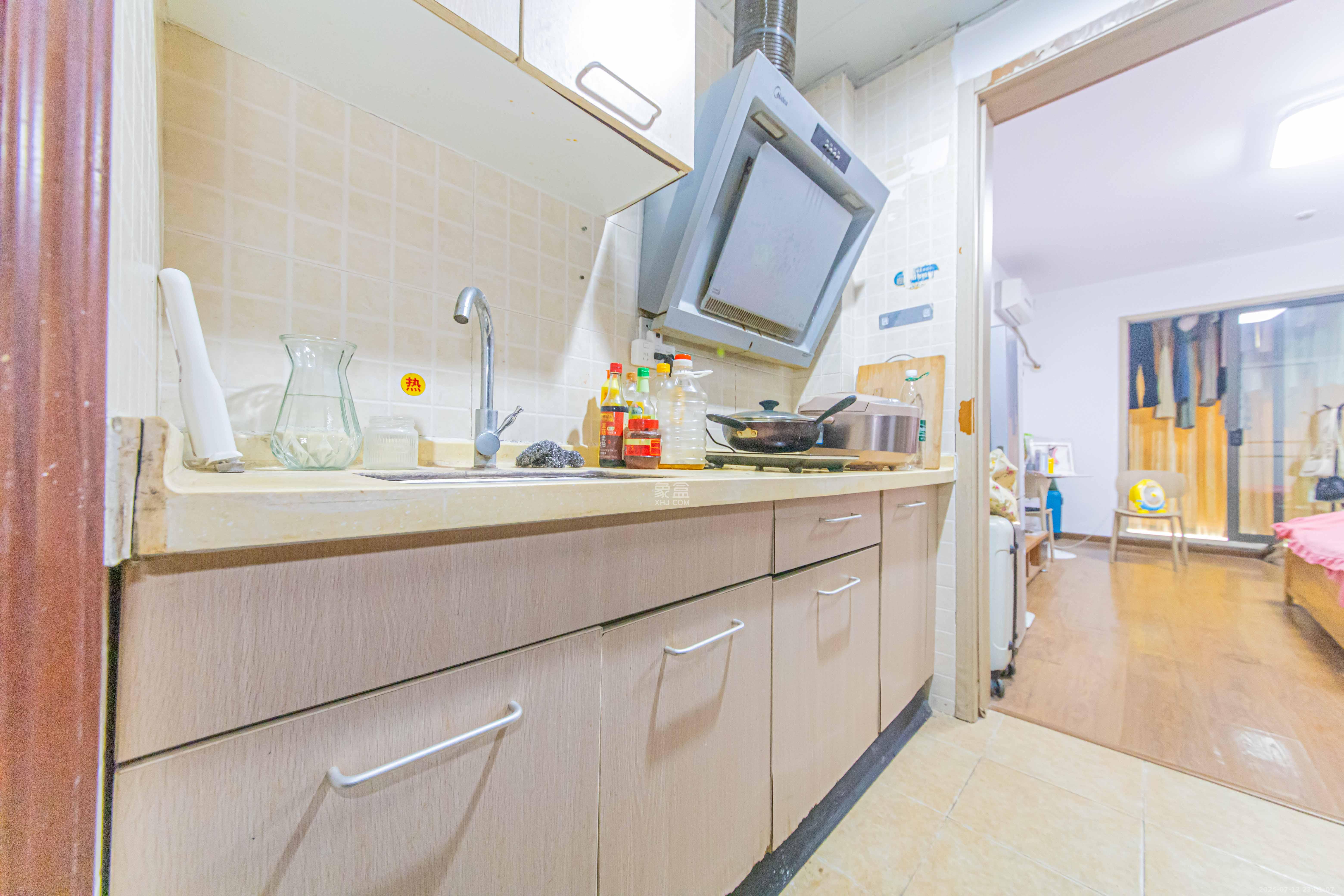 花漾年华(桂花园)  1室1厅1卫    27.9万 花漾年华(桂花园)  1室1厅1卫    27.9万厨房