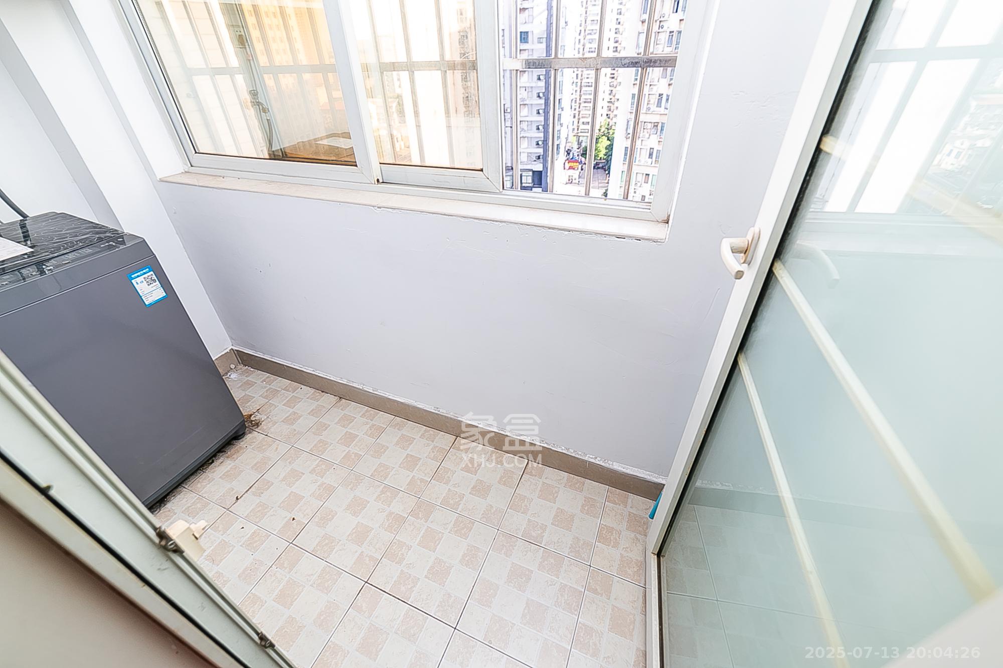 巧克力空间(建鸿达现代大厦)  2室2厅1卫    59.8万 巧克力空间(建鸿达现代大厦)  2室2厅1卫    59.8万其他