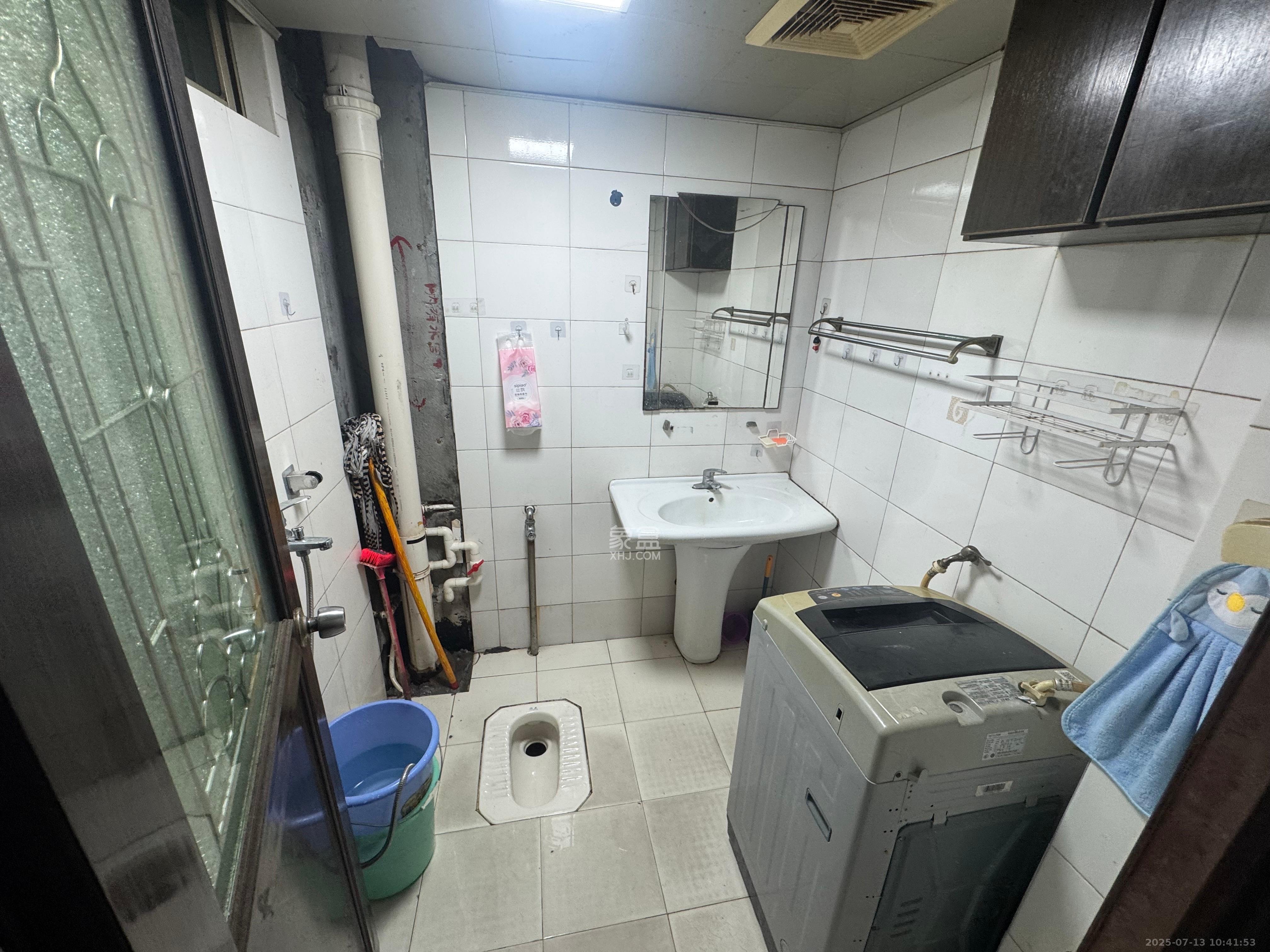 中南汽车世界  2室1厅1卫    1250.0元/月 中南汽车世界  2室1厅1卫    1250.0元/月室内图