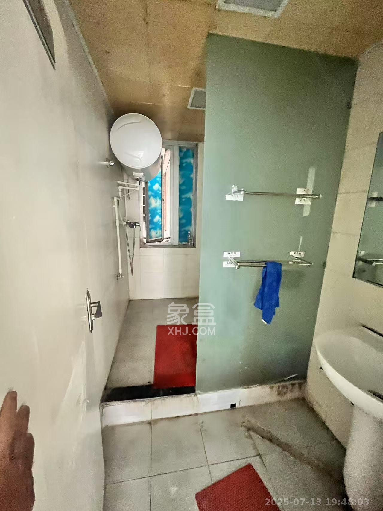 湖南财富中心  5室2厅2卫    4800.0元/月室内图