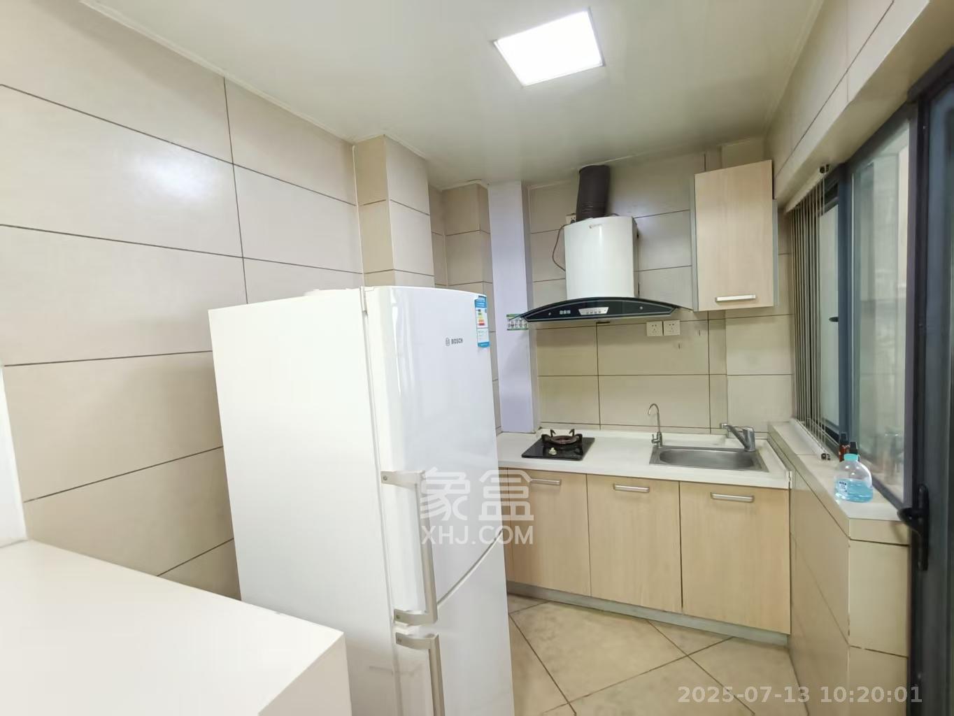 书院观邸 1室1厅1卫 1800.0元/月 书院观邸 1室1厅1卫 1800.0元/月室内图