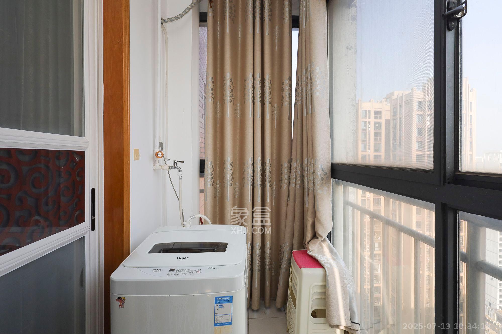 湘瑞嘉园  2室2厅1卫    2100.0元/月 湘瑞嘉园  2室2厅1卫    2100.0元/月室内图