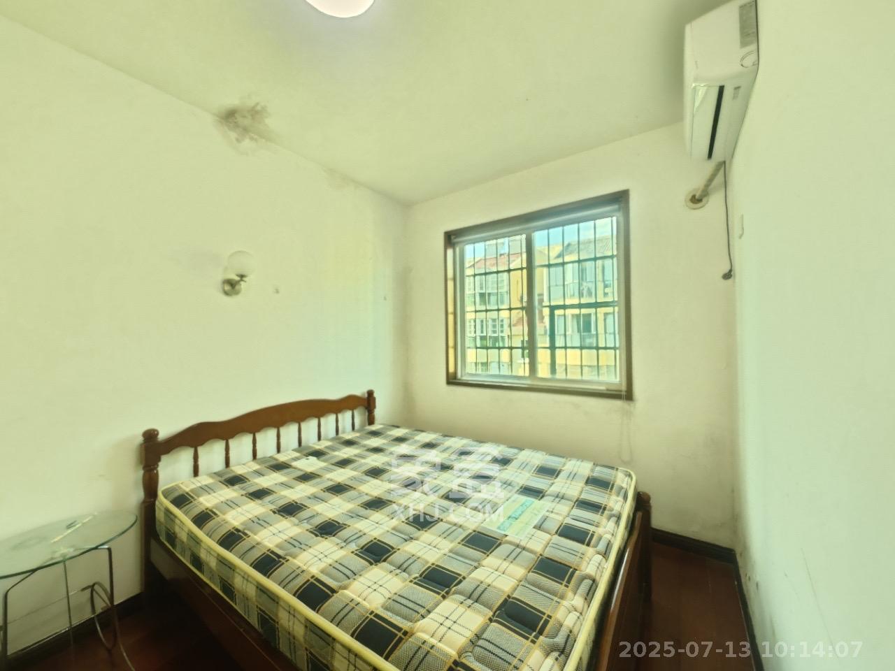 恩瑞麓山名园(龙王港小区)  3室2厅1卫    2000.0元/月 恩瑞麓山名园(龙王港小区)  3室2厅1卫    2000.0元/月室内图