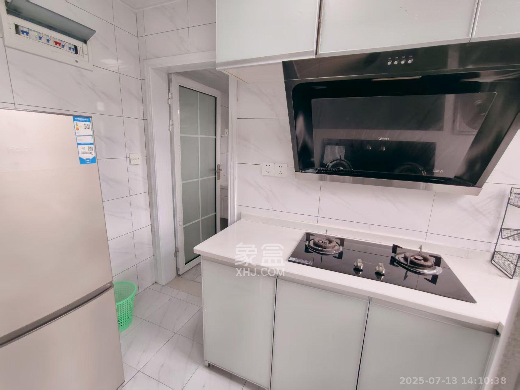 鹏程府 1室1厅1卫 1500.0元/月 鹏程府 1室1厅1卫 1500.0元/月室内图