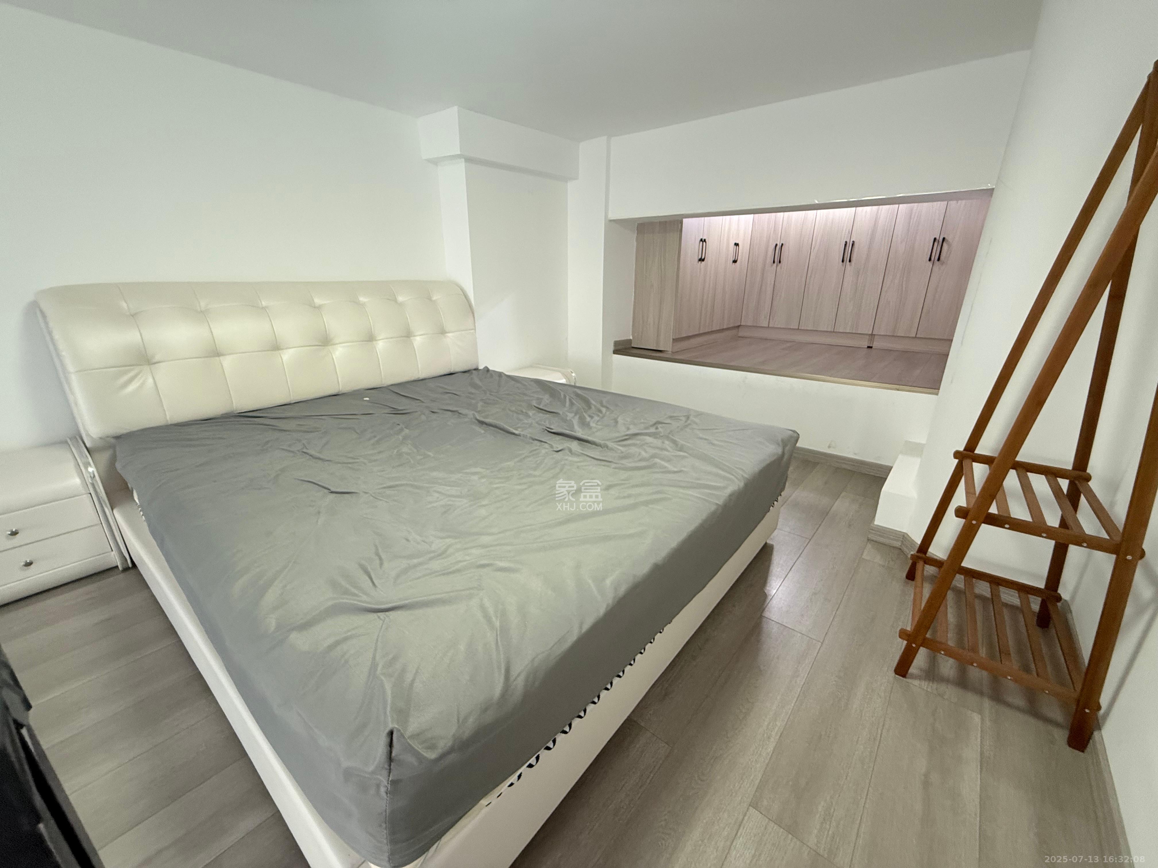 藏珑湖上公馆  1室0厅0卫    2200.0元/月室内图