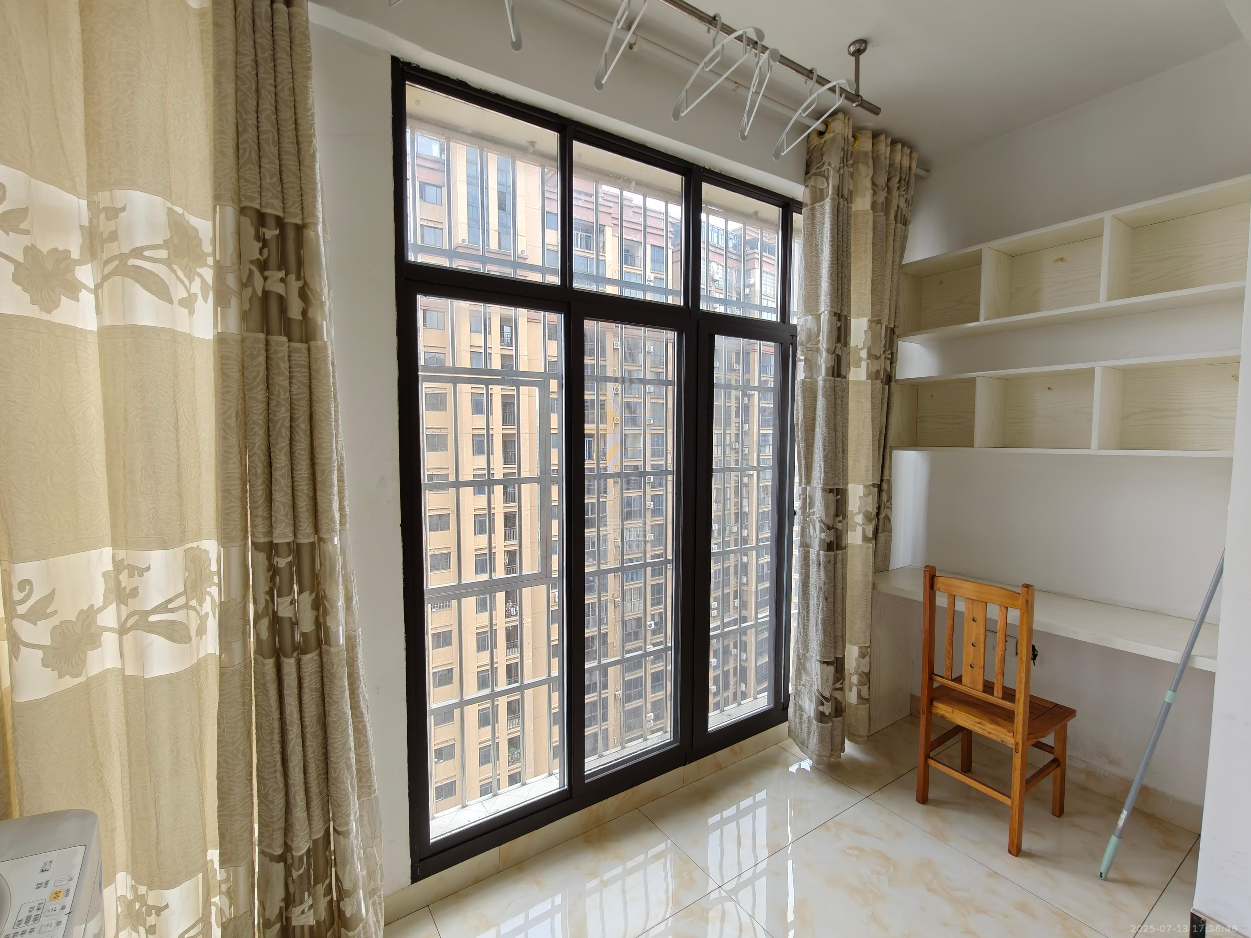 旺城天悦领秀香江  2室2厅1卫    1600.0元/月 旺城天悦领秀香江  2室2厅1卫    1600.0元/月室内图