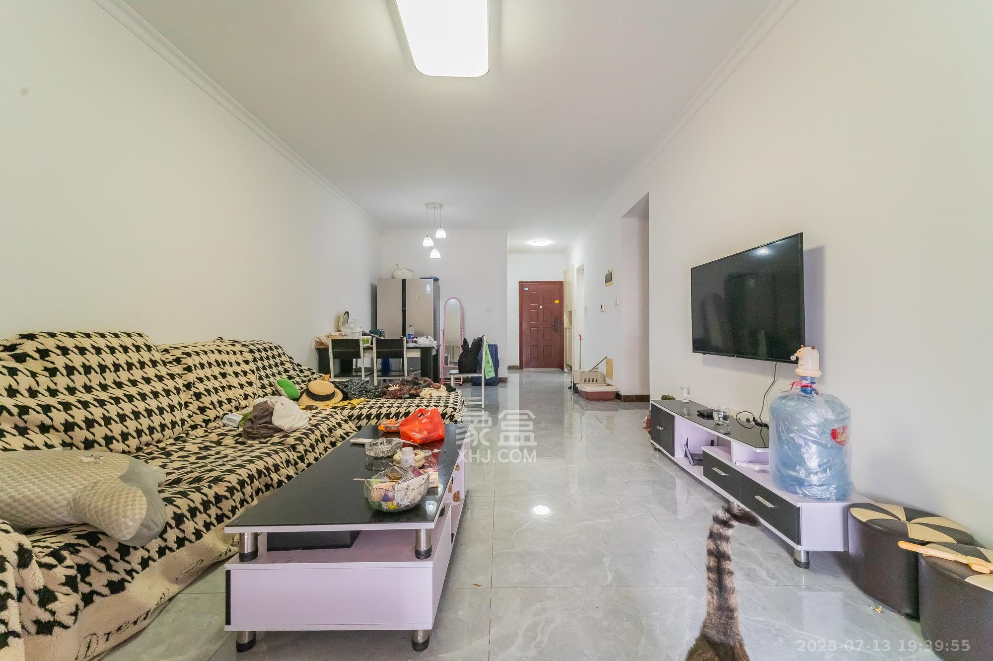 国泰九龙湾 3室2厅1卫 71.8万 国泰九龙湾 3室2厅1卫 71.8万客厅