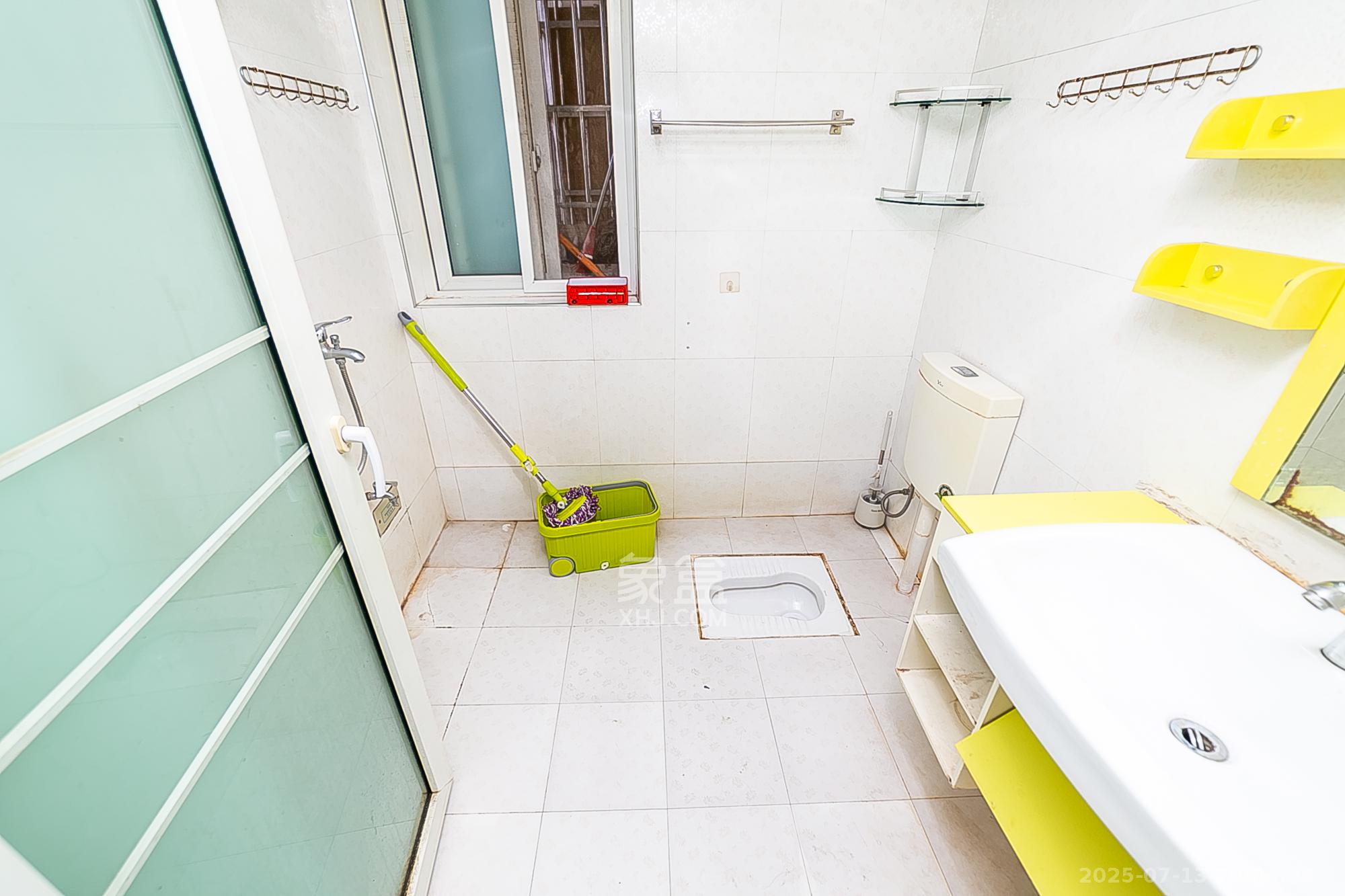 巧克力空间(建鸿达现代大厦)  2室2厅1卫    59.8万 巧克力空间(建鸿达现代大厦)  2室2厅1卫    59.8万其他