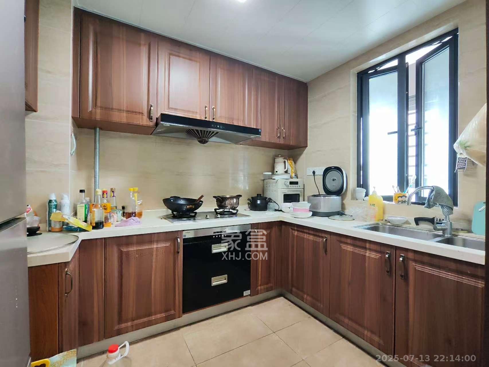 万润滨江天著 4室2厅2卫 3000.0元/月 万润滨江天著 4室2厅2卫 3000.0元/月室内图