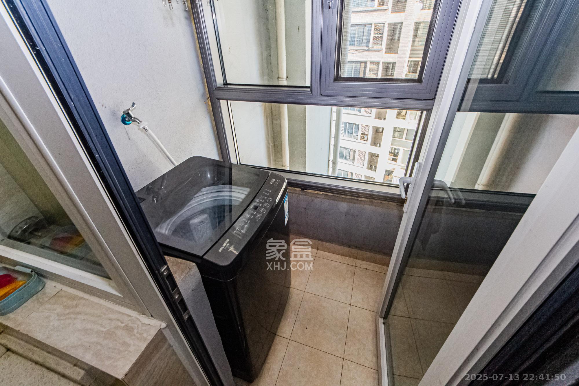 北辰三角洲E3区  1室1厅1卫    49.0万阳台