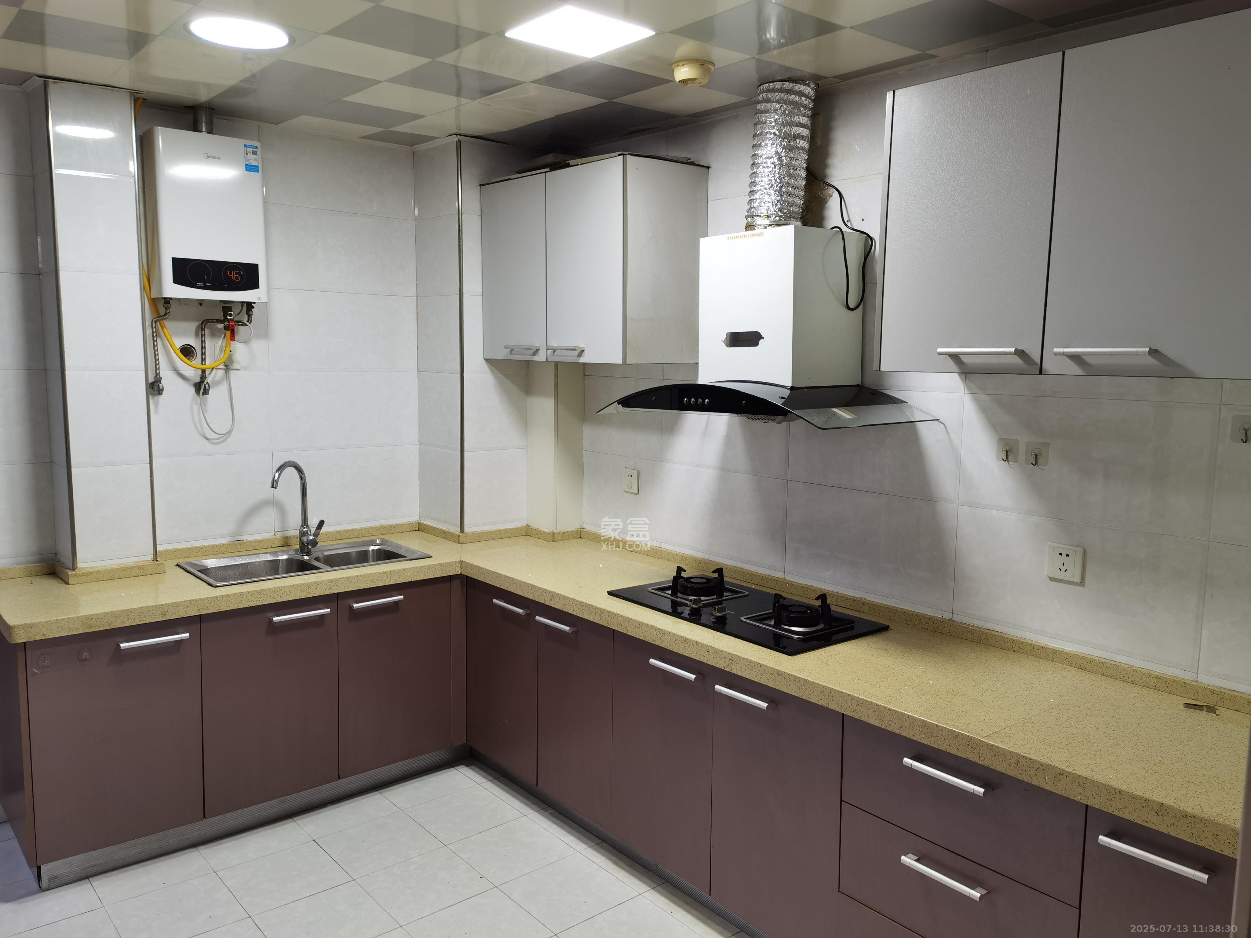 融科东南海 4室2厅2卫 2850.0元/月 融科东南海 4室2厅2卫 2850.0元/月室内图